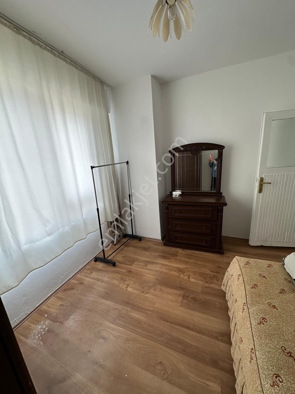 Poyraz'dan Şafak Mah.de 3+1 120m² 4.kat Eşyalı Satılık Daire - Görsel 2