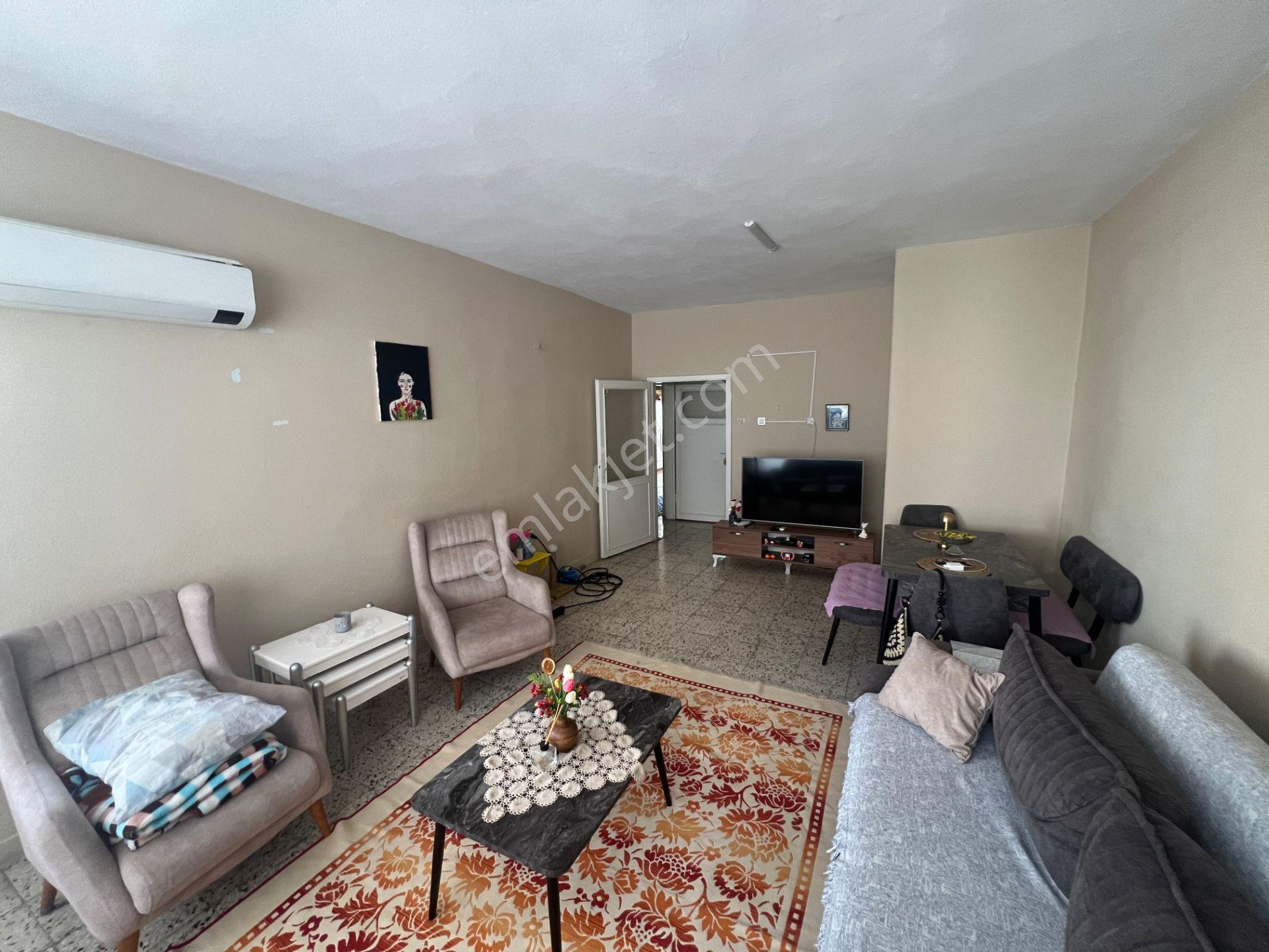Prestijden İhsaniye'de Geniş Oturumlu Temiz 3+1 Daire - Görsel 6