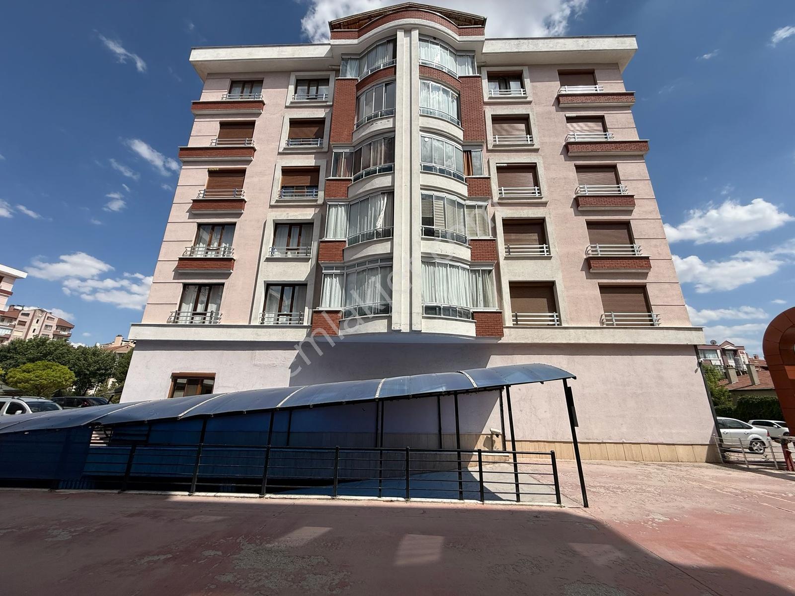 Karatay Ulubatlıhasan Mah.şems Konutları Geniş Kiralık 3+1 Daire - Görsel 35