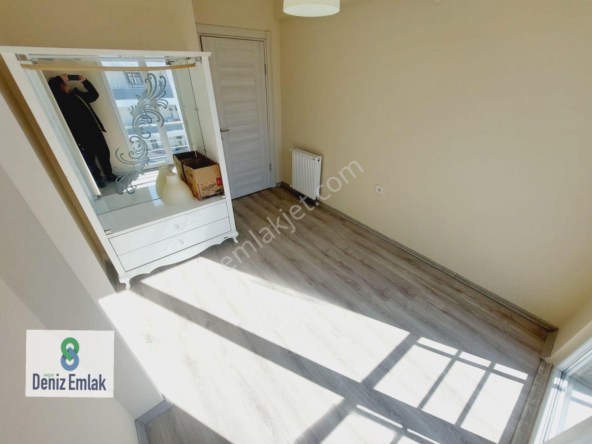Deniz Den Akçay Altınkum Mahallesinde Satılık 1+1 Bakımlı Ara Kat Daire - Görsel 16
