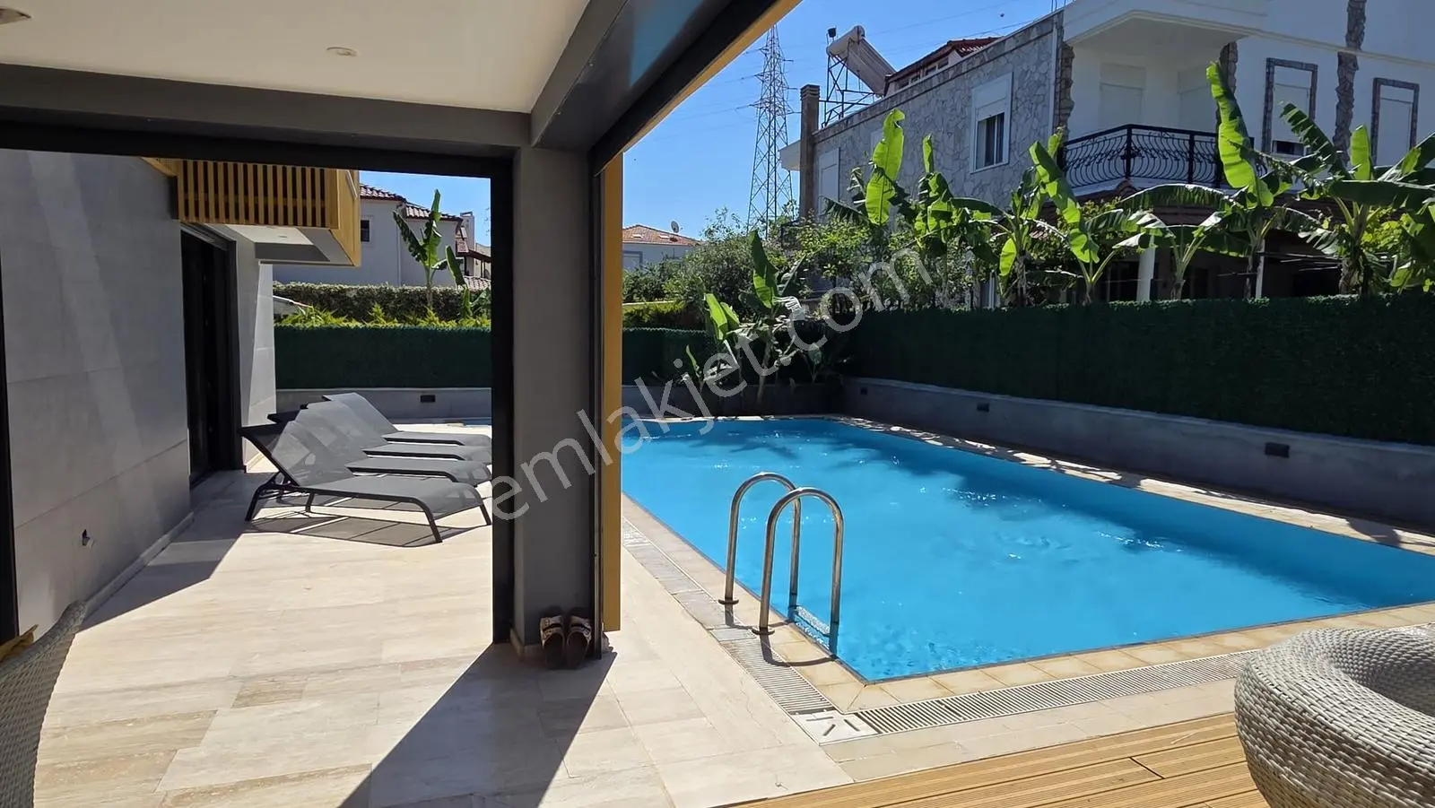 Alaçatı Mah.de Satılık Müstakil Havuzlu 3+1 Lüks Villa - Görsel 4