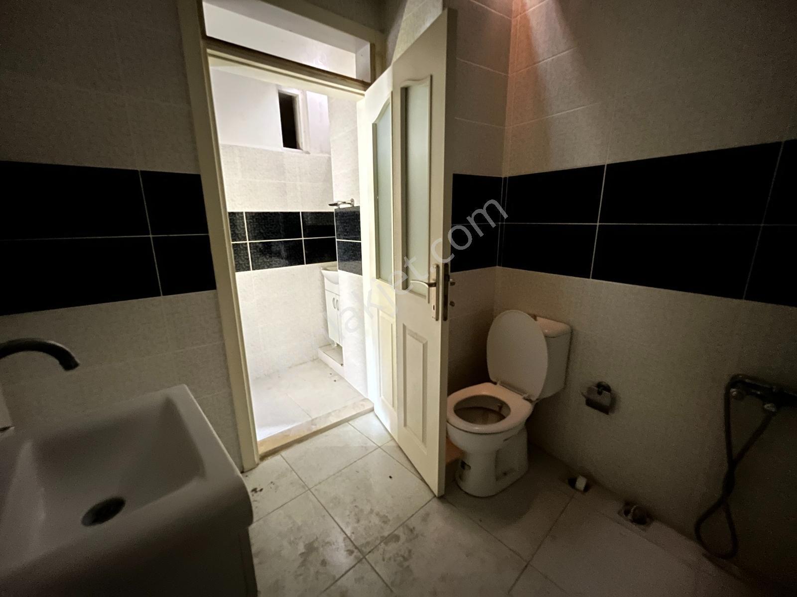 Gülbahçe Mahallesi Gazi Caddesi'nde Ferah 2+1 Kiralık Daire - Görsel 7
