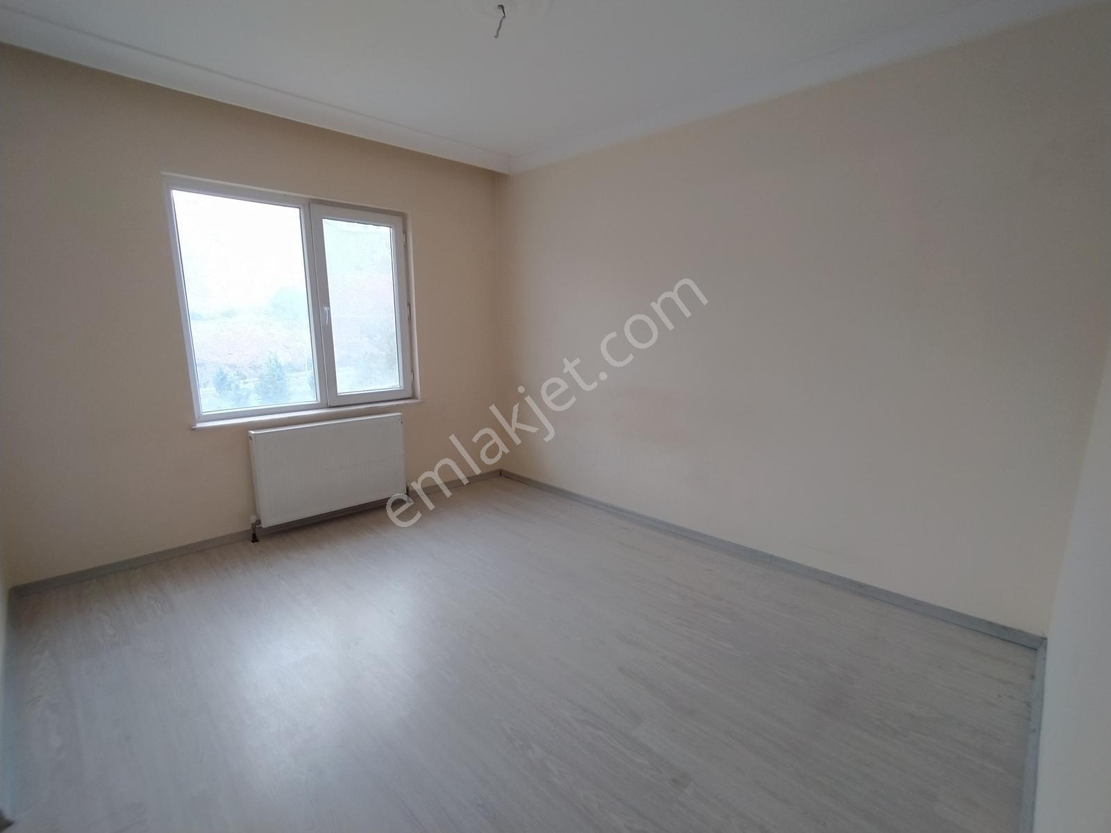 Kiralık Site Dairesi 3+1 Geniş Ferah Temiz Asansörlü Ön Cephe - Görsel 8