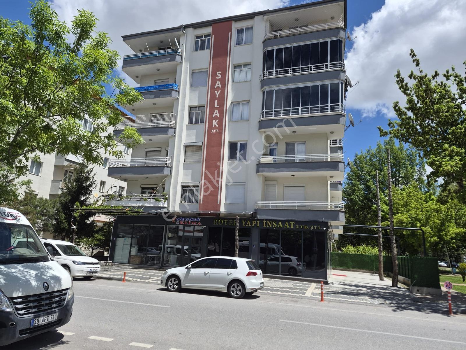 Mimarsinan Mah. Kiralık 3+1 Daire - Görsel 12