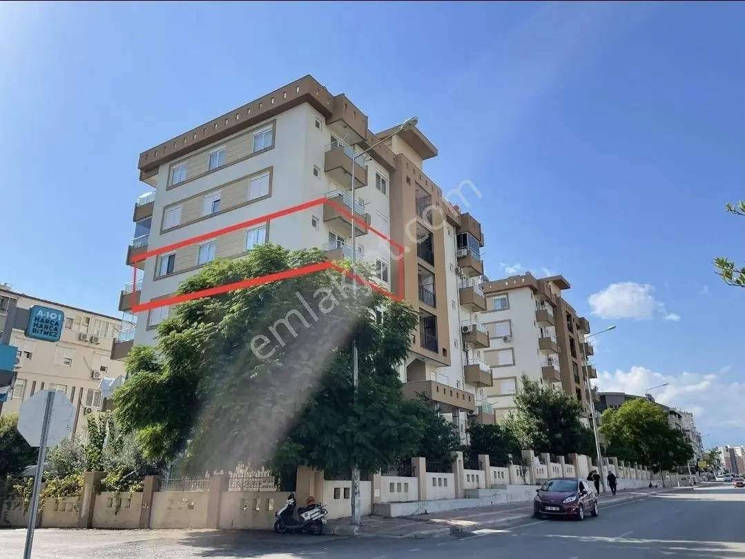 Konyaaltı Pınarbaşında Geniş Arakat 3+1 Daire