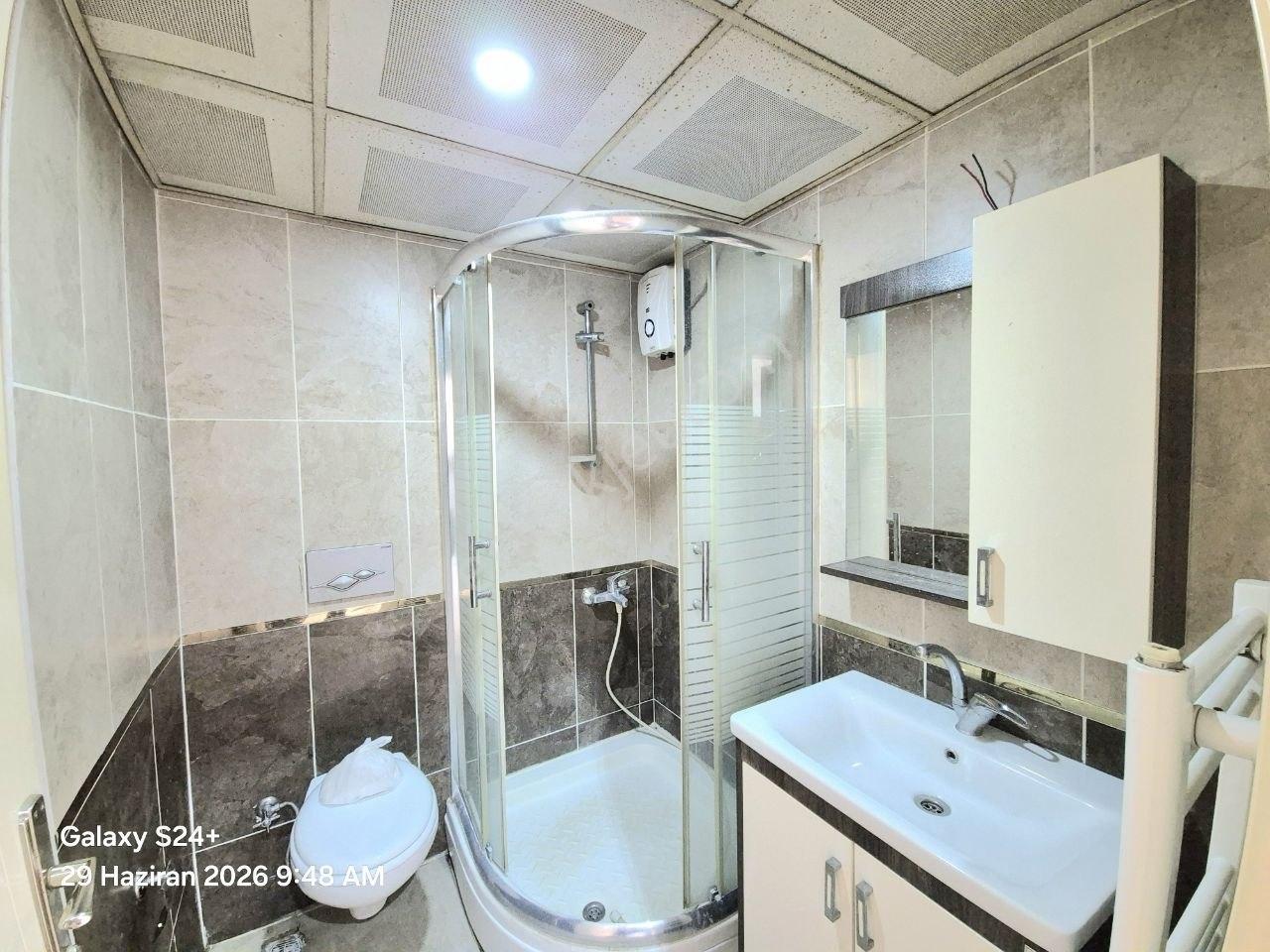 Hak Emlak'tan Üniversite Bölgesinde Kiralık 1+1 Geniş Daire - Görsel 26
