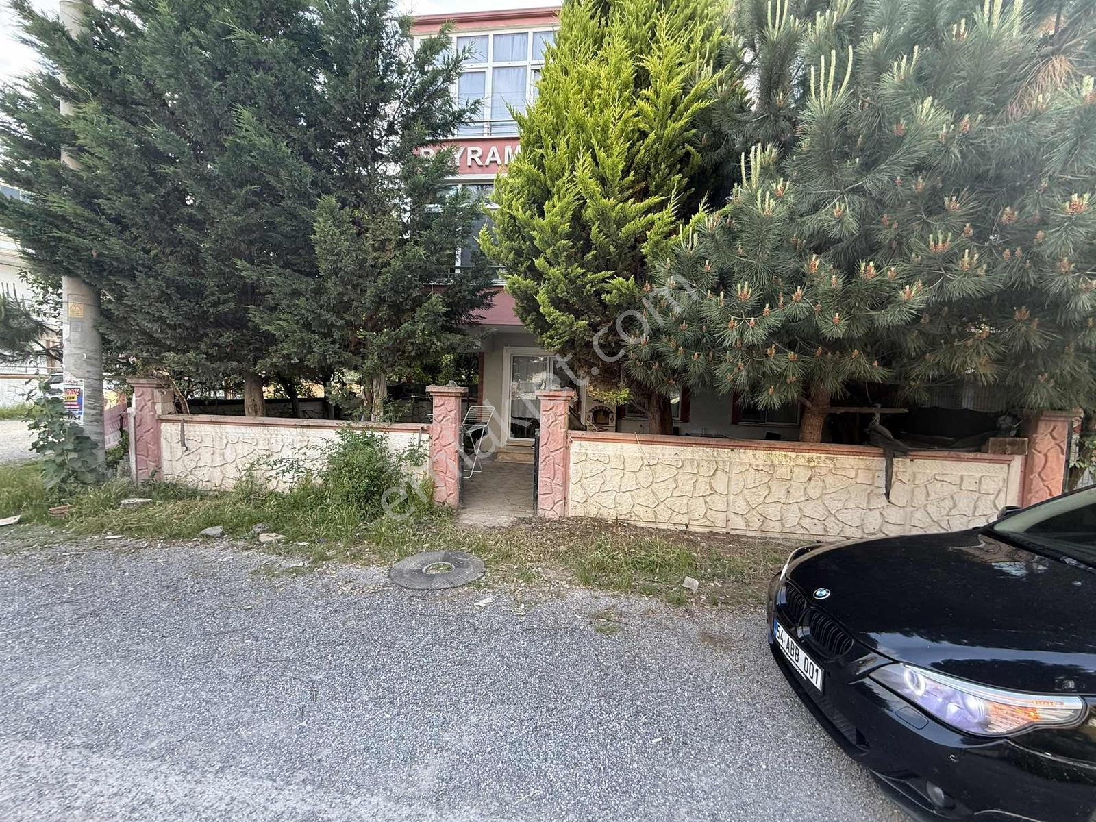 Karasu Yalı Mahallesinde Müstakil Bahçeli 2+1 - Görsel 2