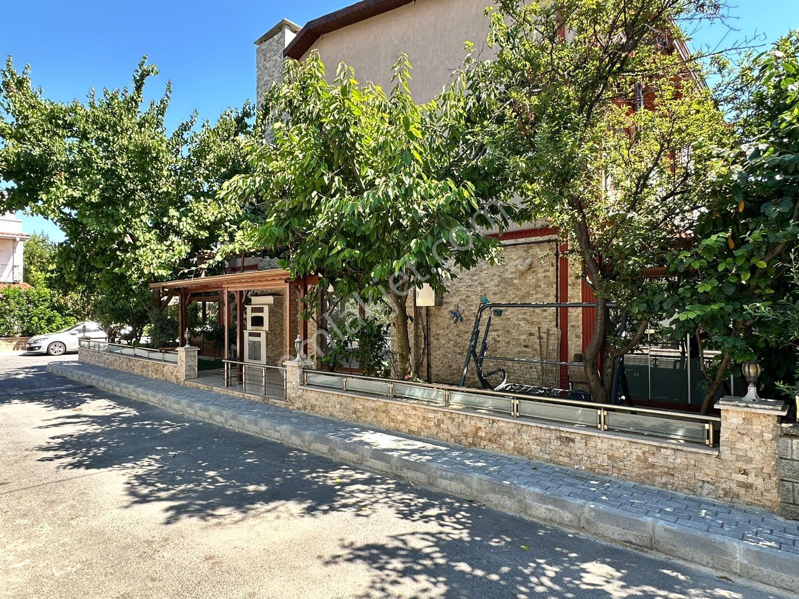 Selimpaşa Denize Sıfır Yenilenmiş 4+1 Tripleks Satılık Villa - Görsel 15
