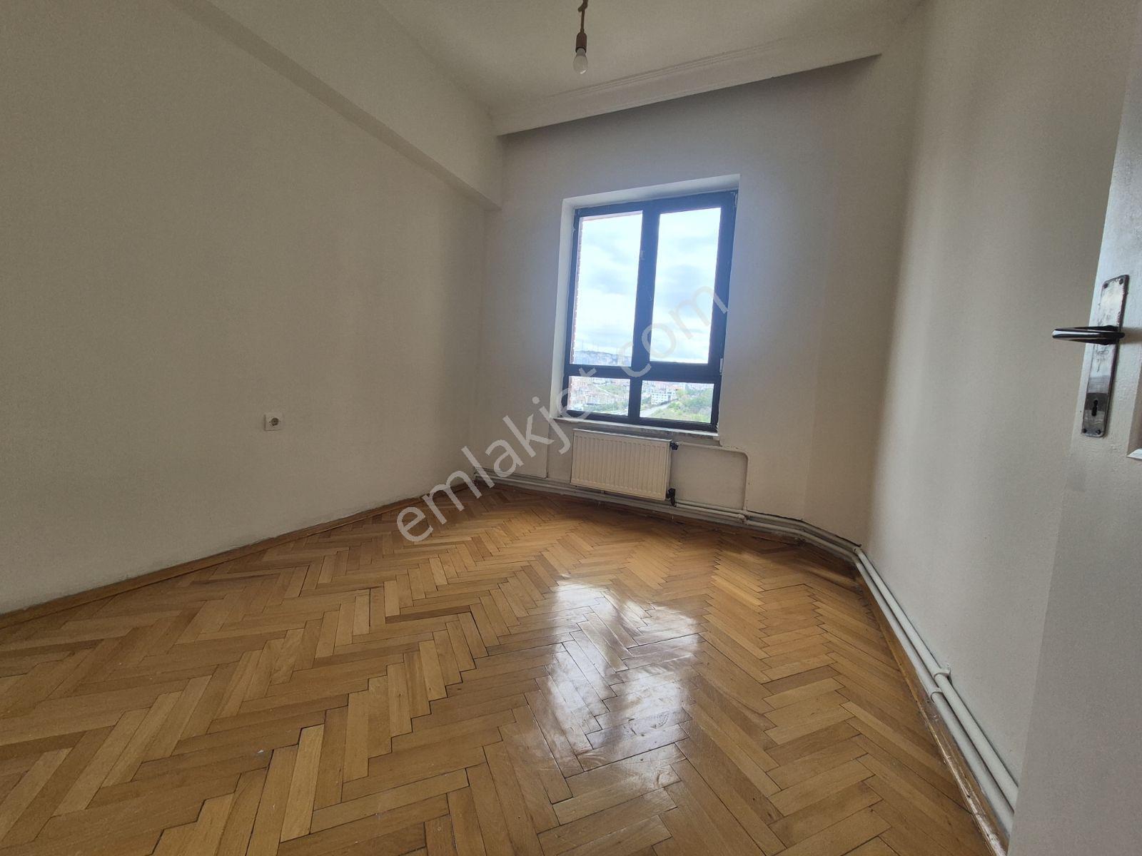 Taurus Avm Karşısı İdareciler Sitesi Orta Kat Yüksek Şerefiyeli - Görsel 3