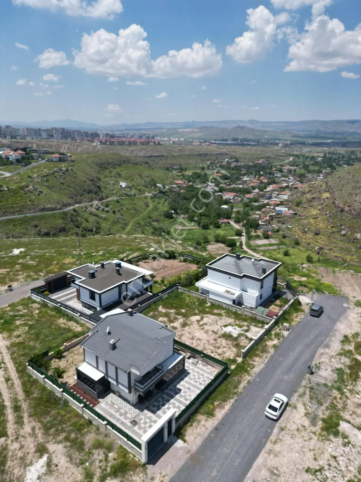 Acil..! İldem'e Yürüme Mesafesinde 432 M²duvarları Yapılı Parsel - Görsel 2