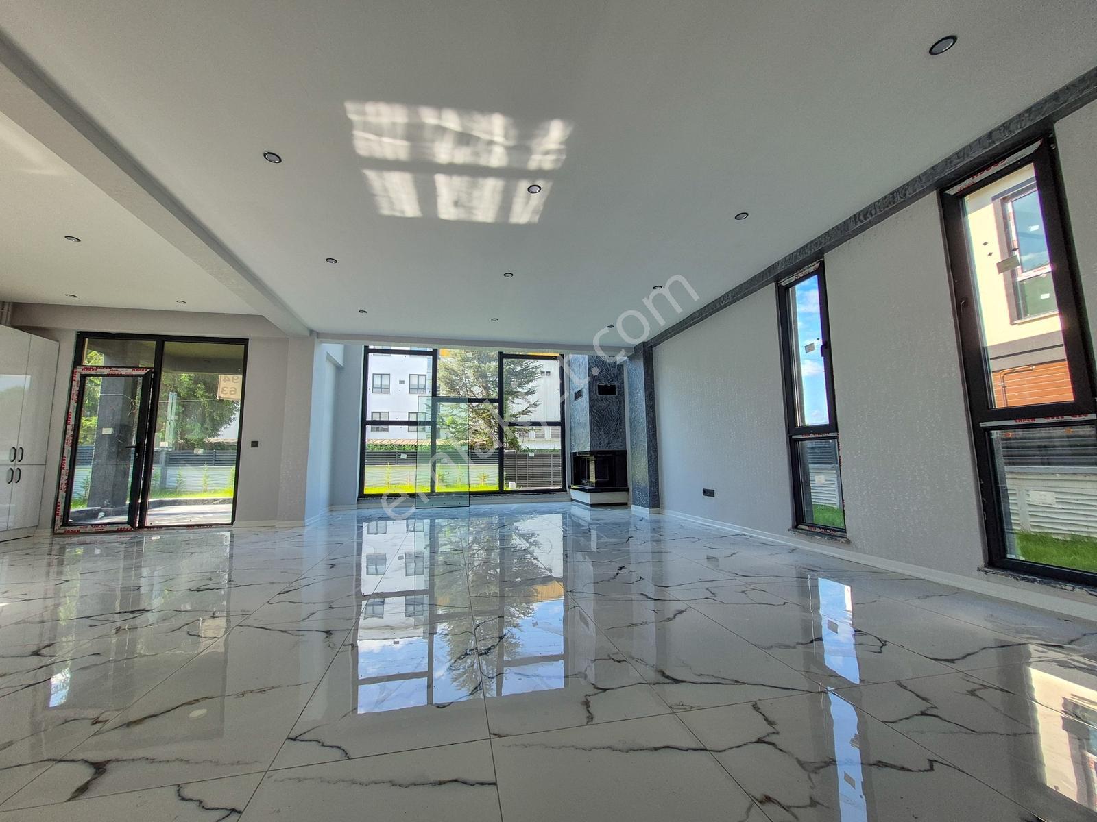 Hak Emlak'tan 429m² Arsa Üzerinde Tam Müstakil 4+1 Lüks Villa - Görsel 16