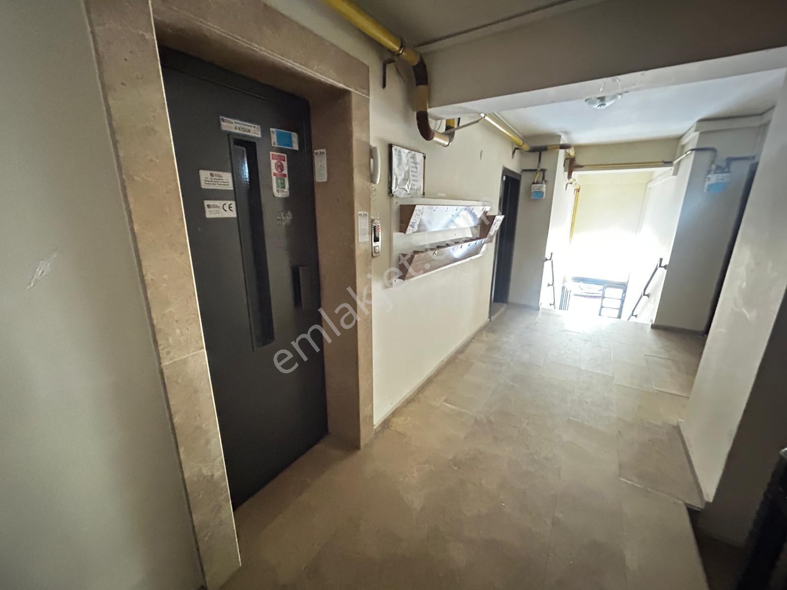 Tam Merkez'de Satılık 1+1 Ayrımutfaklı Eşyalı Daire - Görsel 14