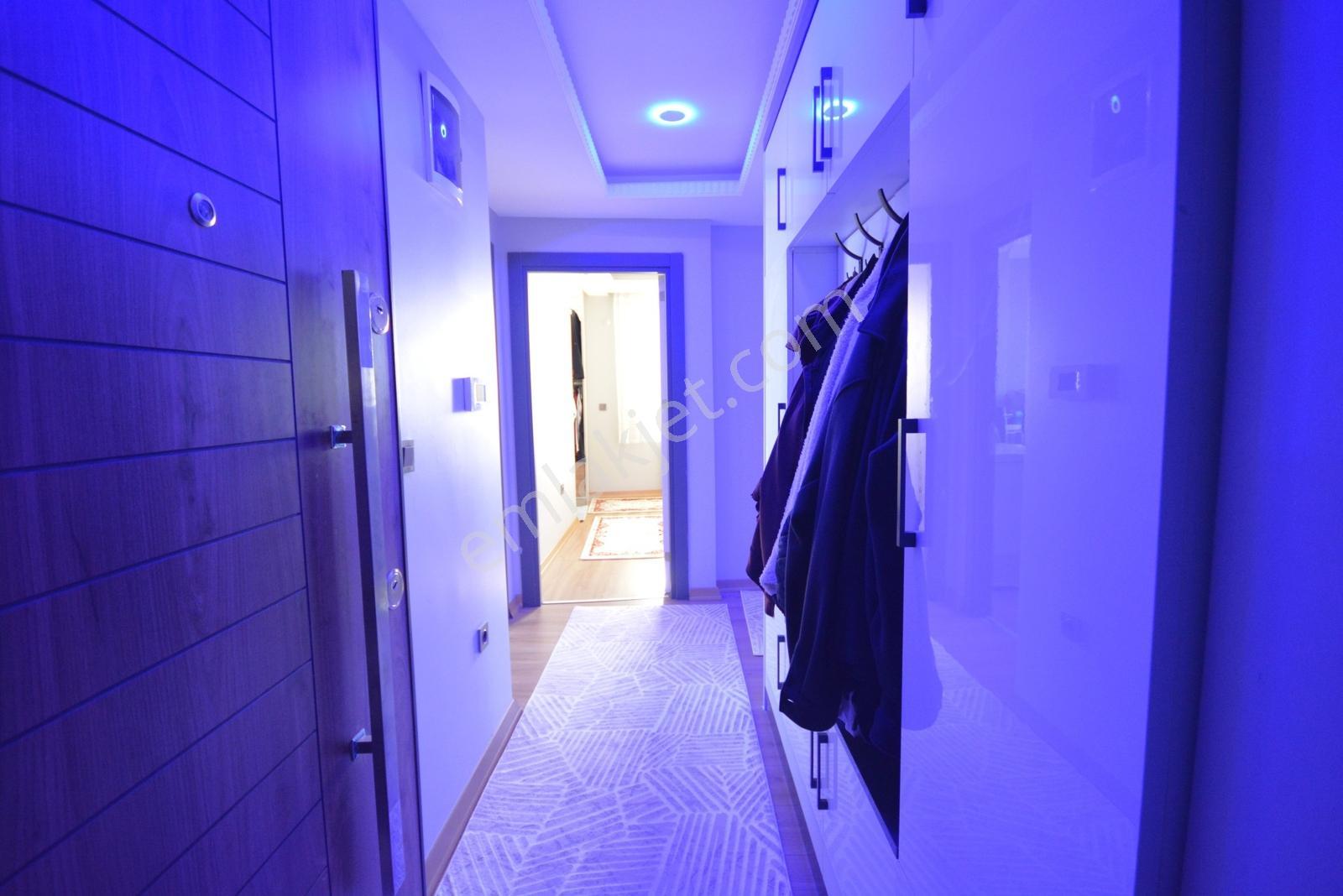Satılık 160 M2 Eşyalı Özel Yapılmış Dekorlu 6+1 İki Tane Daire - Görsel 10