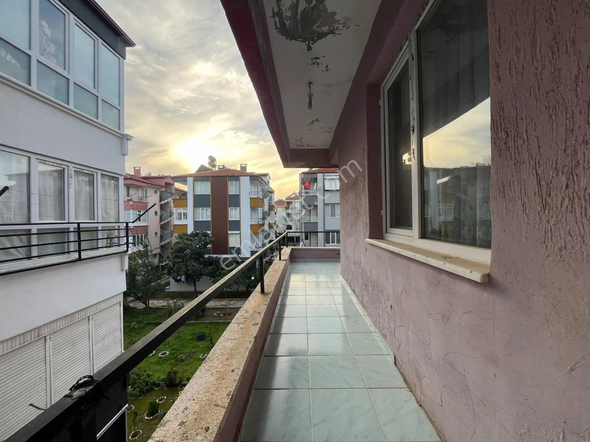 Güç'ten Akçay'da Ege Kafe Mevkii Denize Yakın Full Eşyalı Arakat 2+1 Satılık Daire - Görsel 35