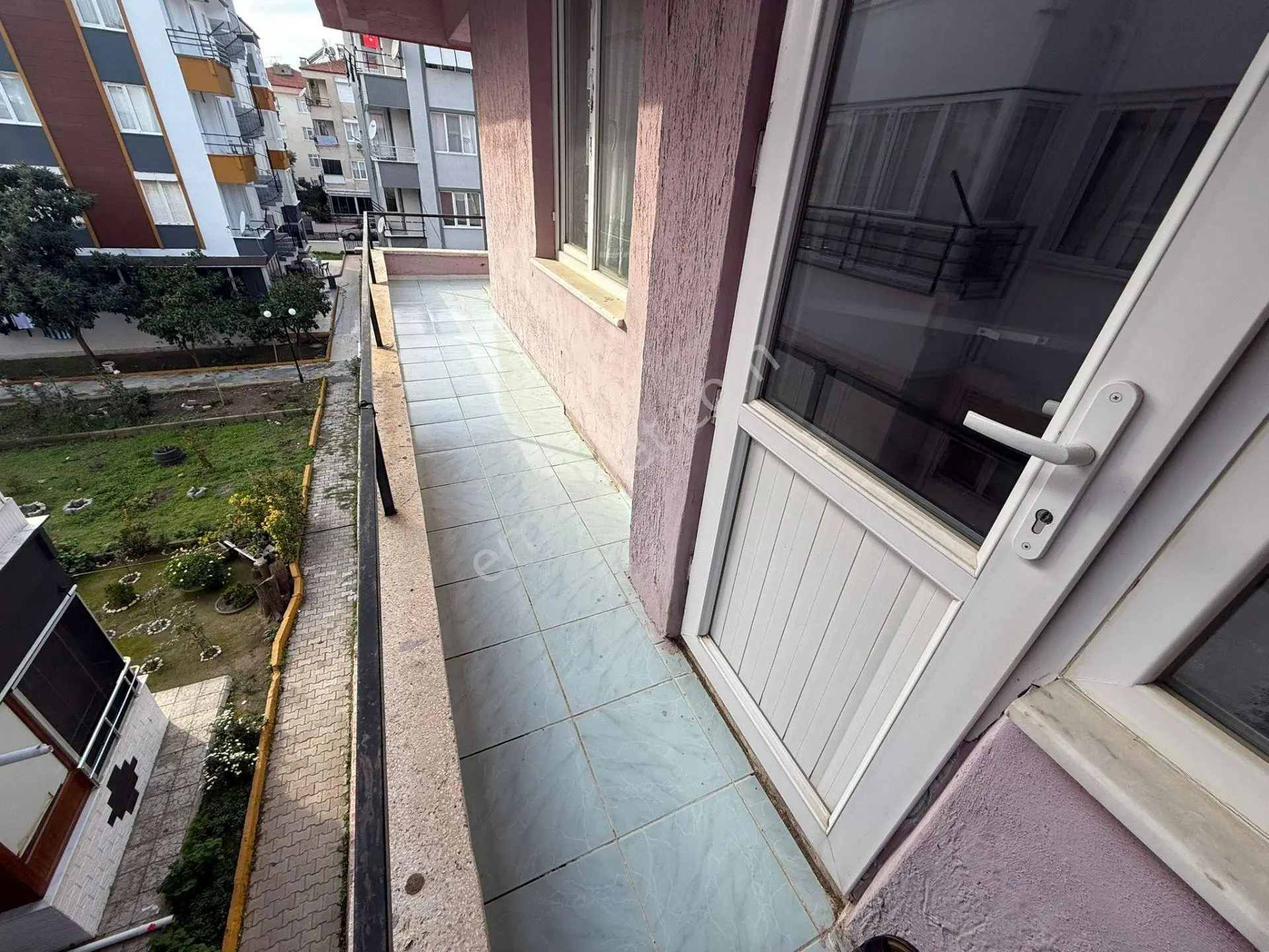 Güç'ten Akçay'da Ege Kafe Mevkii Denize Yakın Full Eşyalı Arakat 2+1 Satılık Daire - Görsel 11