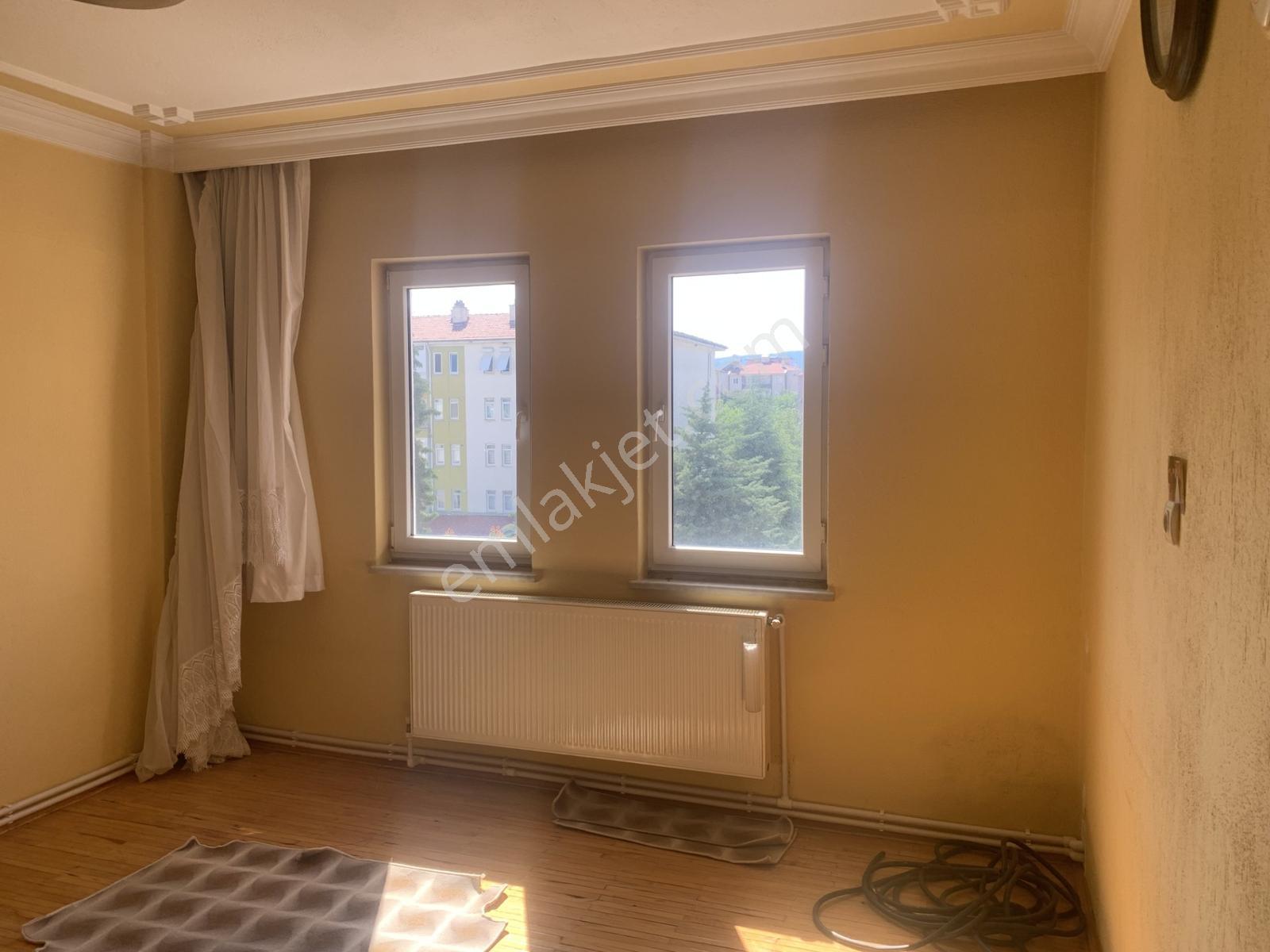 Batıkent'de Gökkubbenin Yanında Geniş 2+1 Kiralık Daire - Görsel 32