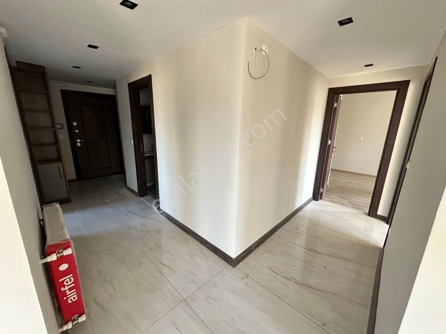 Kabasakal Bulvar Üzeri Havuzlu Sitede 3+1 Lüks Daire - Görsel 21