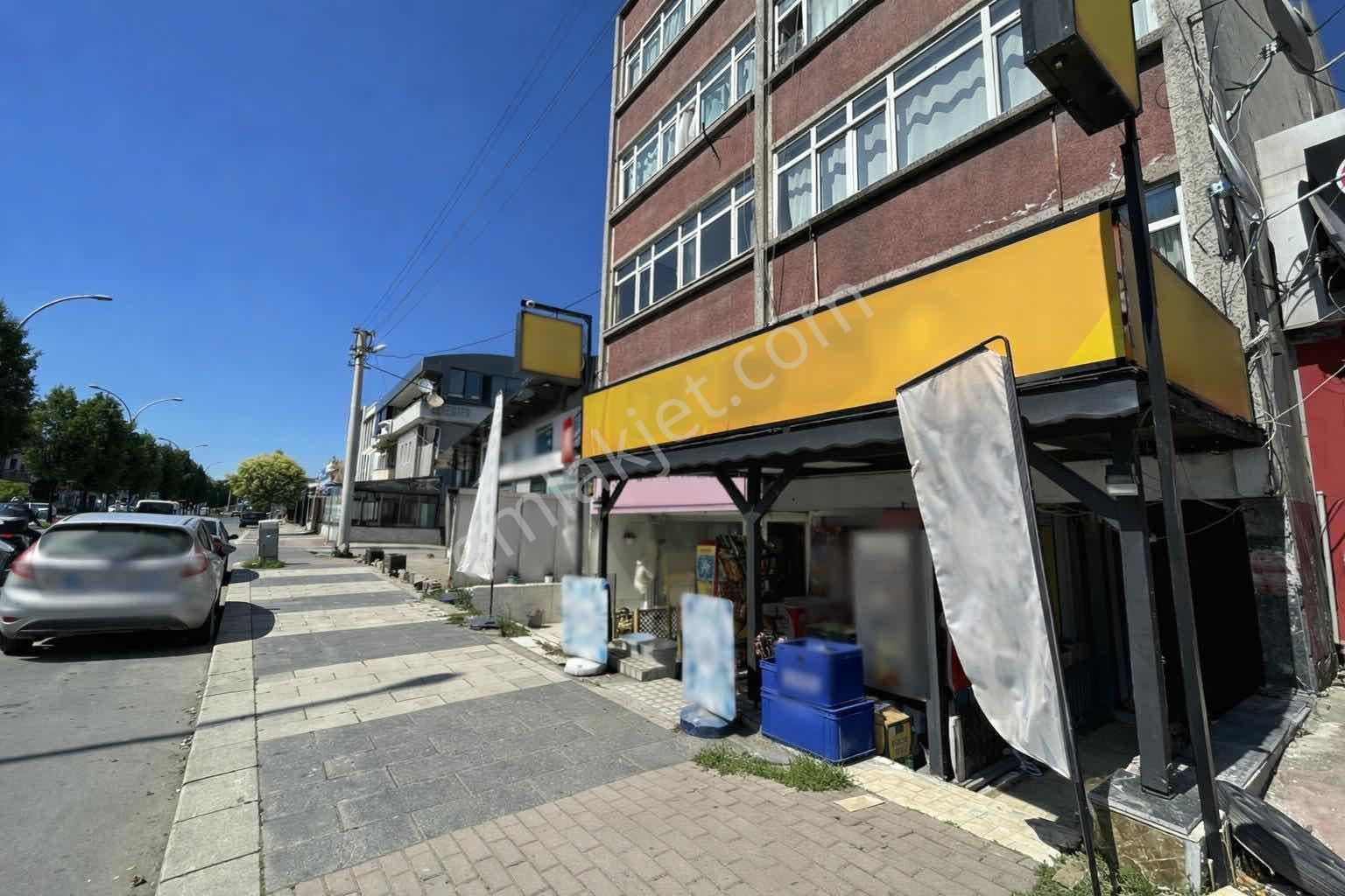 Adapazarı Pabuççularda Ana Cadde Üzeri Kiracılı Satılık Dükkan - Görsel 2
