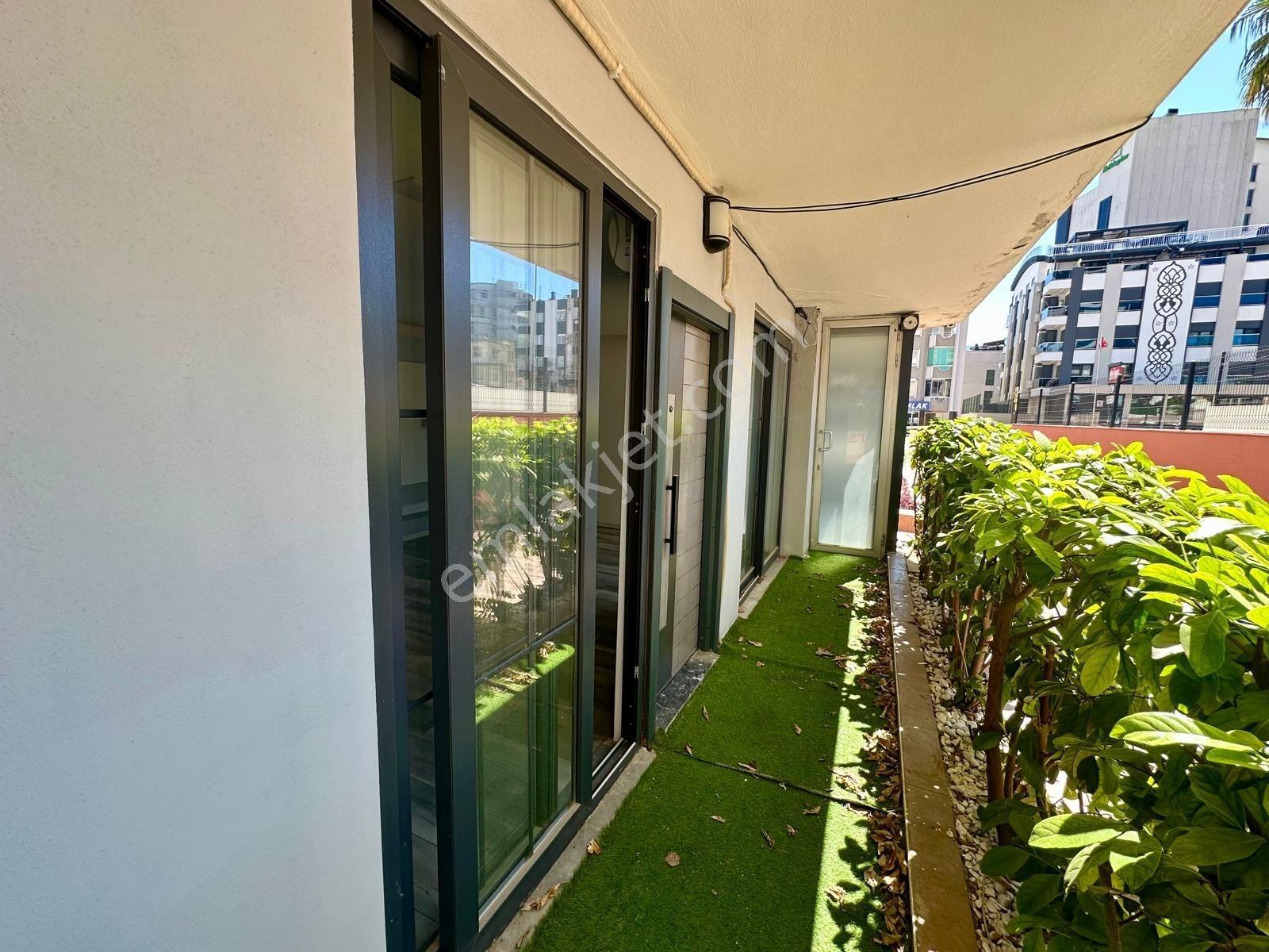 Örnekköy'de Denize Yürüme Mesafesinde Kiralık Dükkan - Görsel 2