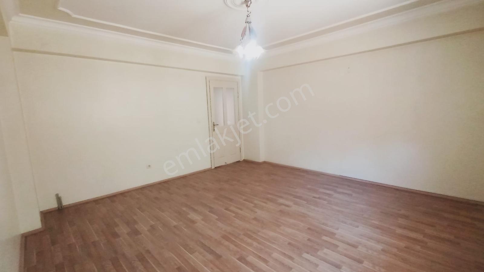 Balçova Eğitim Mh. Otoban Çıkışı Ferah 3+1 Kiralık Daire - Görsel 3