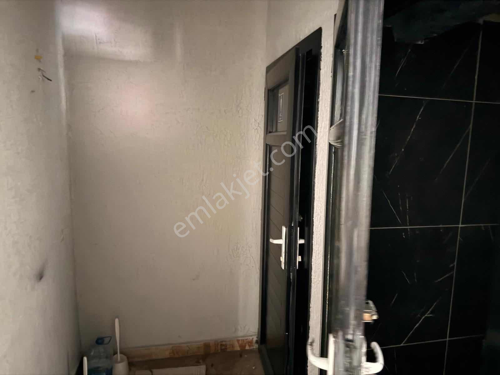 İzmir Konak Çankaya'da Yatırımlık/kiralık Geniş Dükkan! - Görsel 3