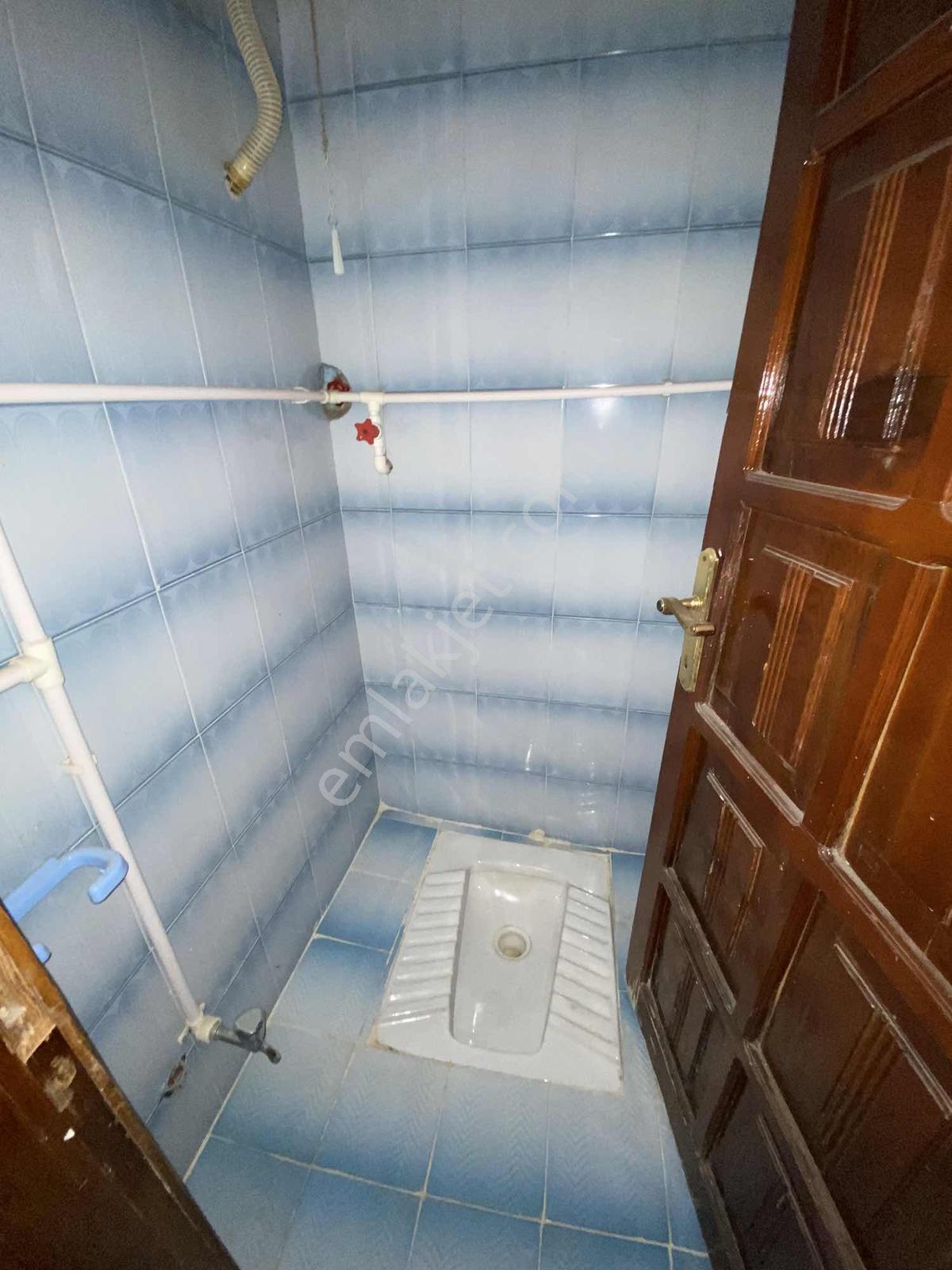 Uzunalıoğlu Emlaktan Sevgi Mah Satılık 3 Katlı Bina - Görsel 12