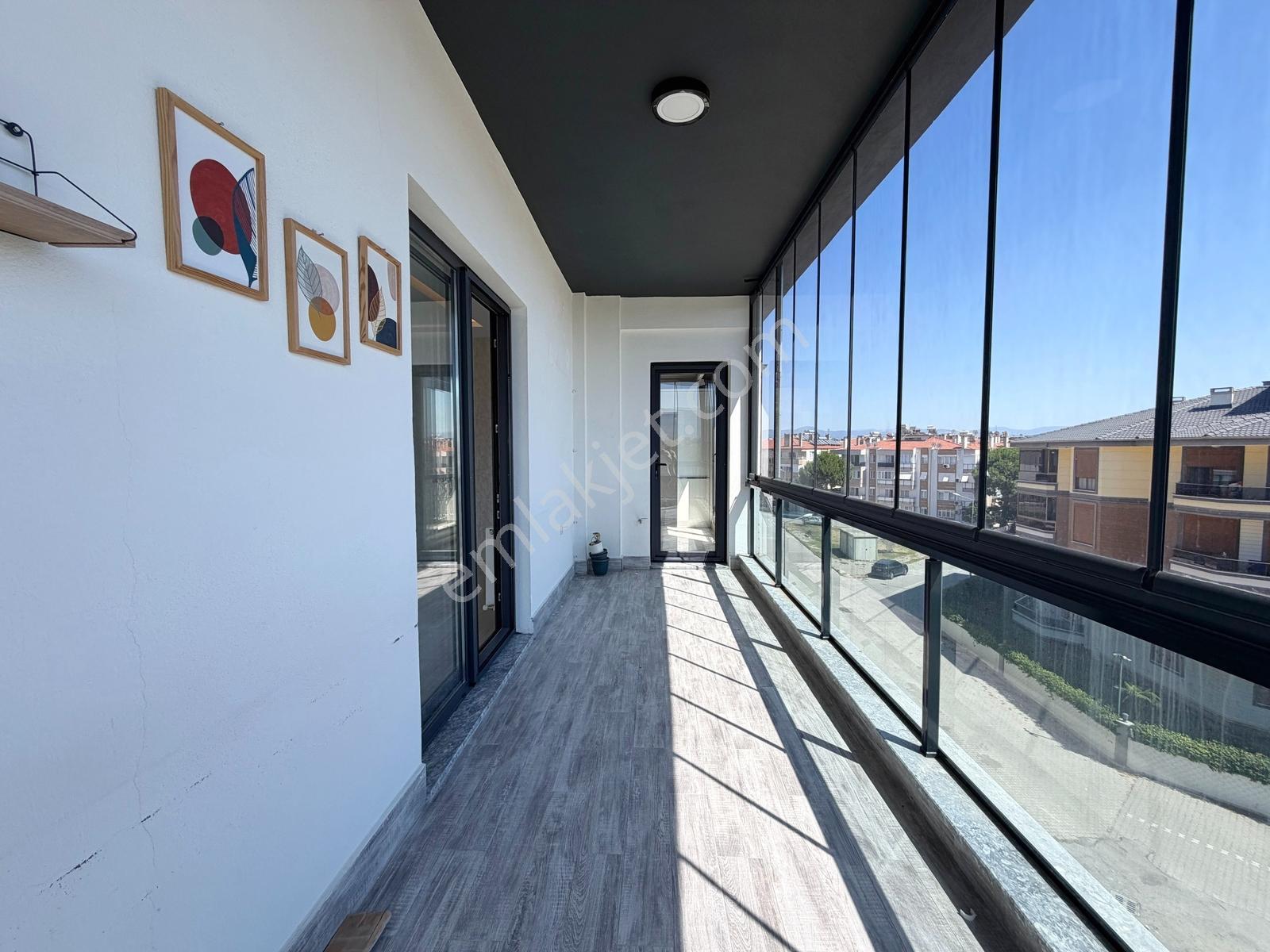 ▀yetkili Güçten İkizçayda Yüzme Havuzlu K.otoparklı Lüx 2+1daire - Görsel 21