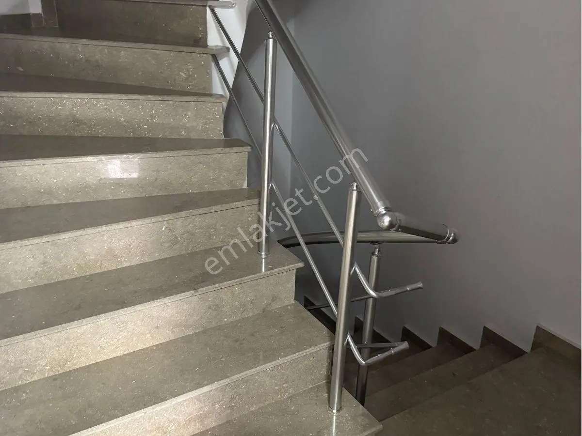 Ümraniye Aşağı Dudullu Mahallesinde Satılık 2+1 Daire - Görsel 8
