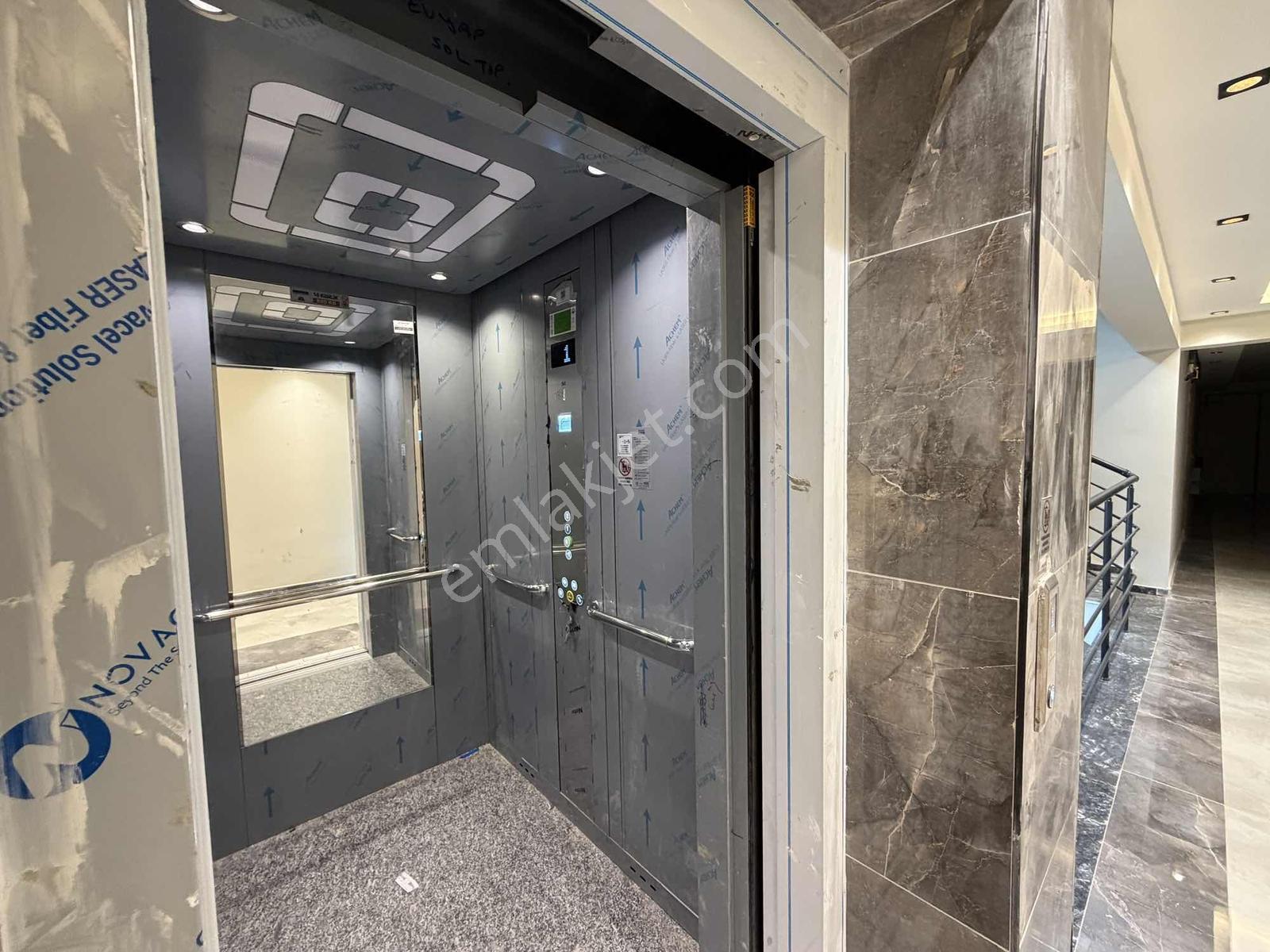 İncek Mah. Jewel Avm Karşısı Site İçi İskanlı Ara Kat 1+1 - Görsel 39