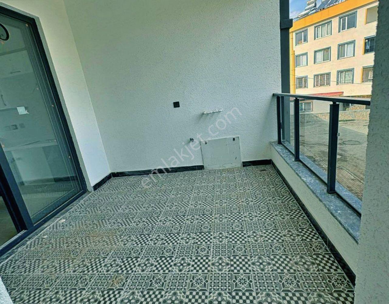 Uytundan Kadıköyde Geniş Teraslı Kapalı Otoparklı 4+1 Dubleks - Görsel 24