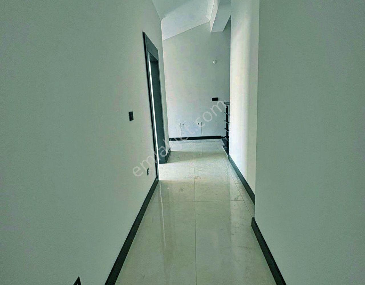Uytundan Kadıköyde Geniş Teraslı Kapalı Otoparklı 4+1 Dubleks - Görsel 33