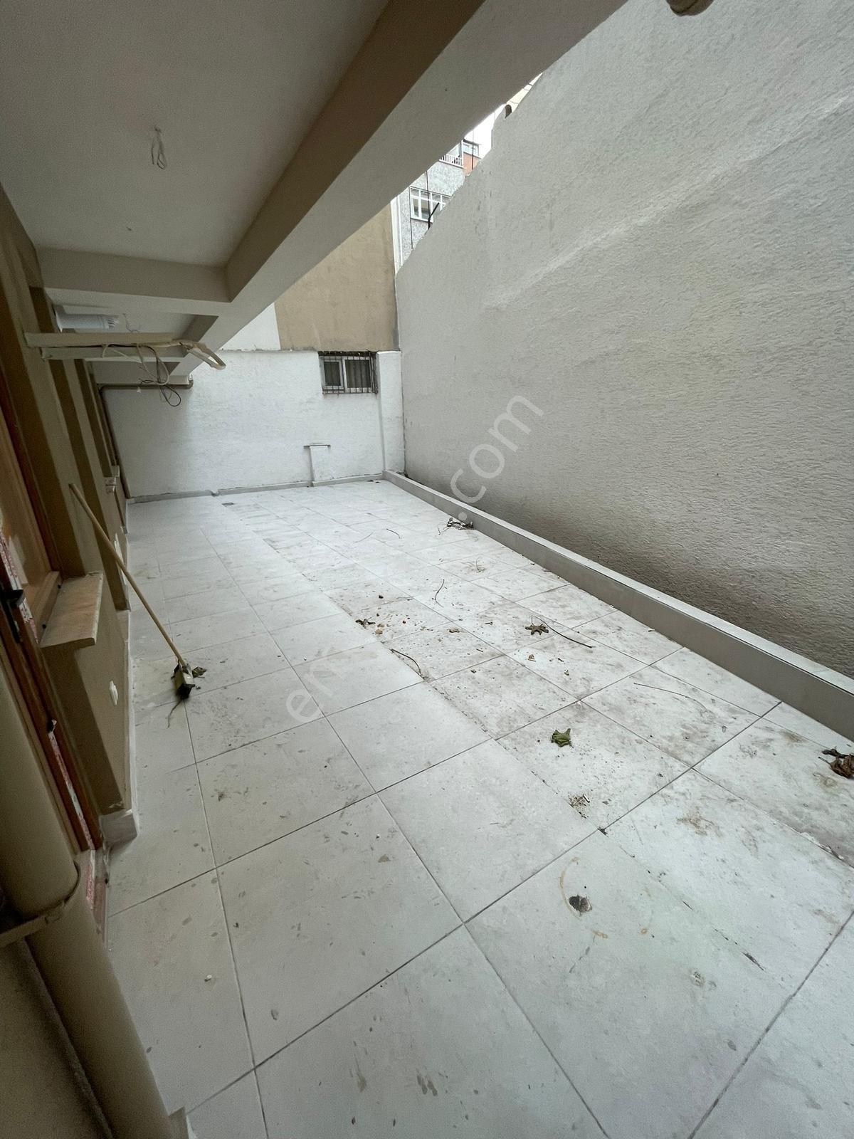 Şehremini Seyit Ömer Mah Yeni Binada 4+1 160m2 Satılık B.katı - Görsel 3