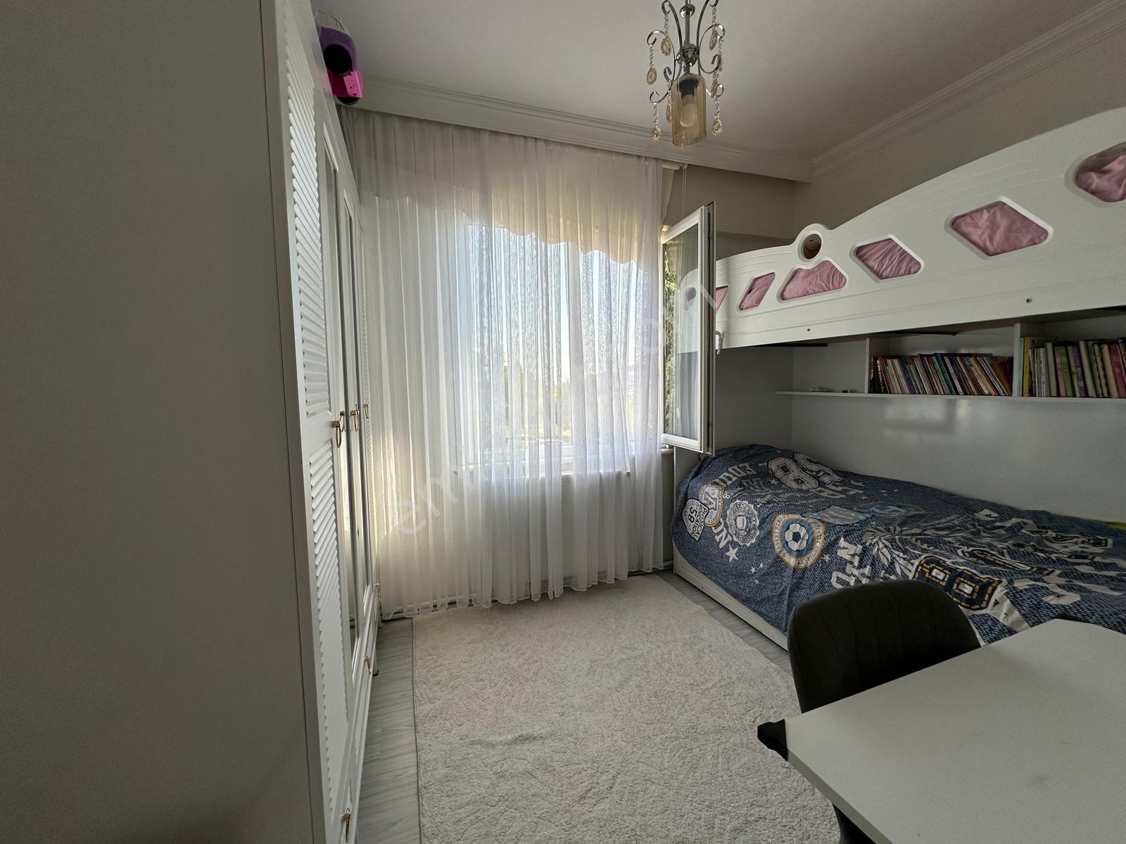 Kartal Uğurmumcu'da Oldukça Kullanışlı 2+1 Kiralık Daire - Görsel 23