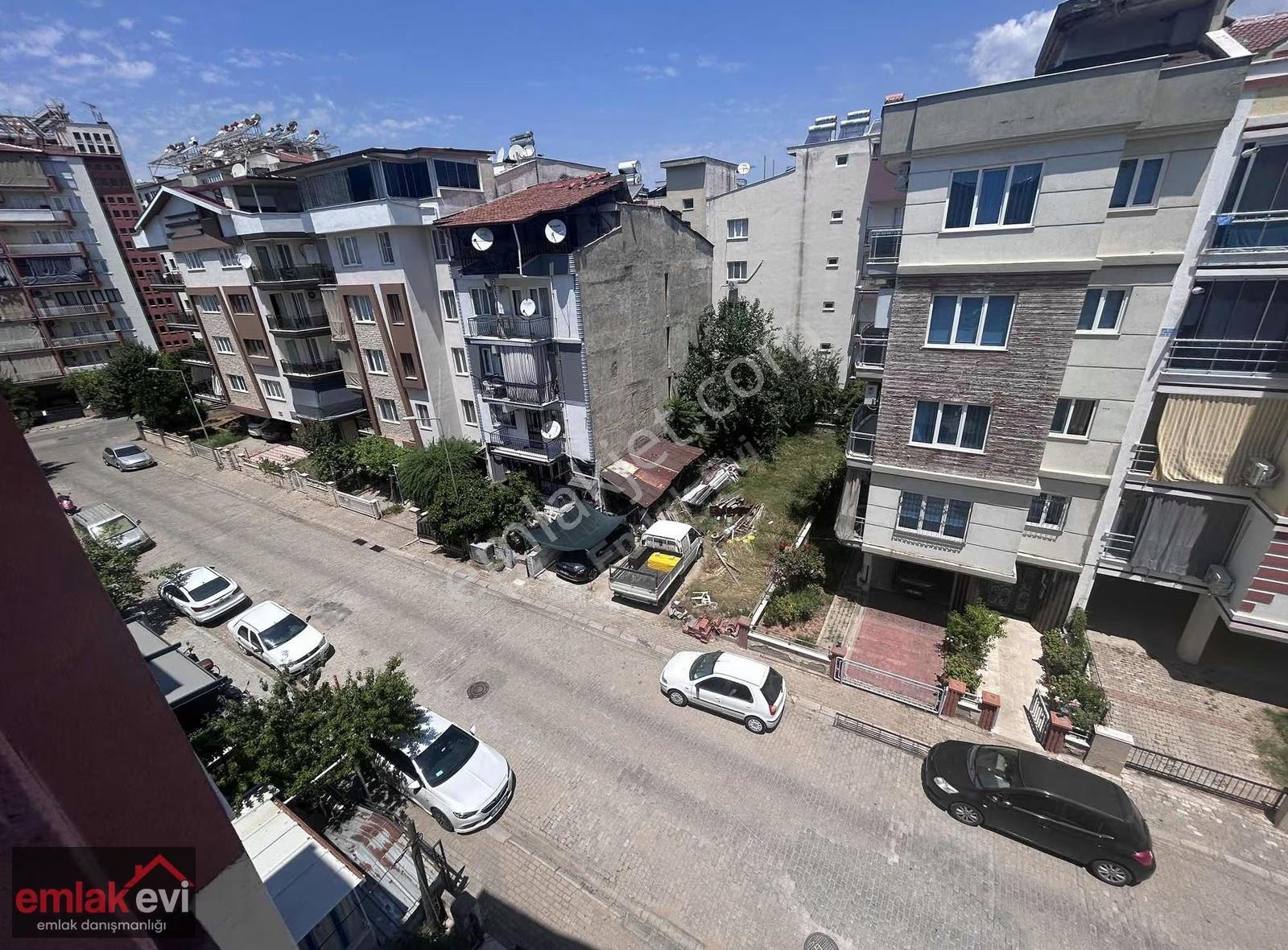 Emlak Evi'nden Girne'de Kombili 3+1 Kiralık Daire - Görsel 31
