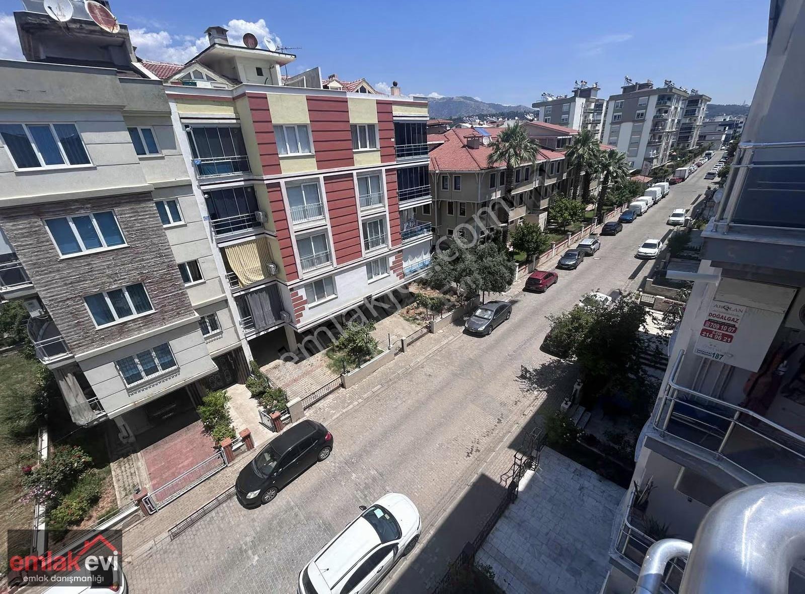 Emlak Evi'nden Girne'de Kombili 3+1 Kiralık Daire - Görsel 11