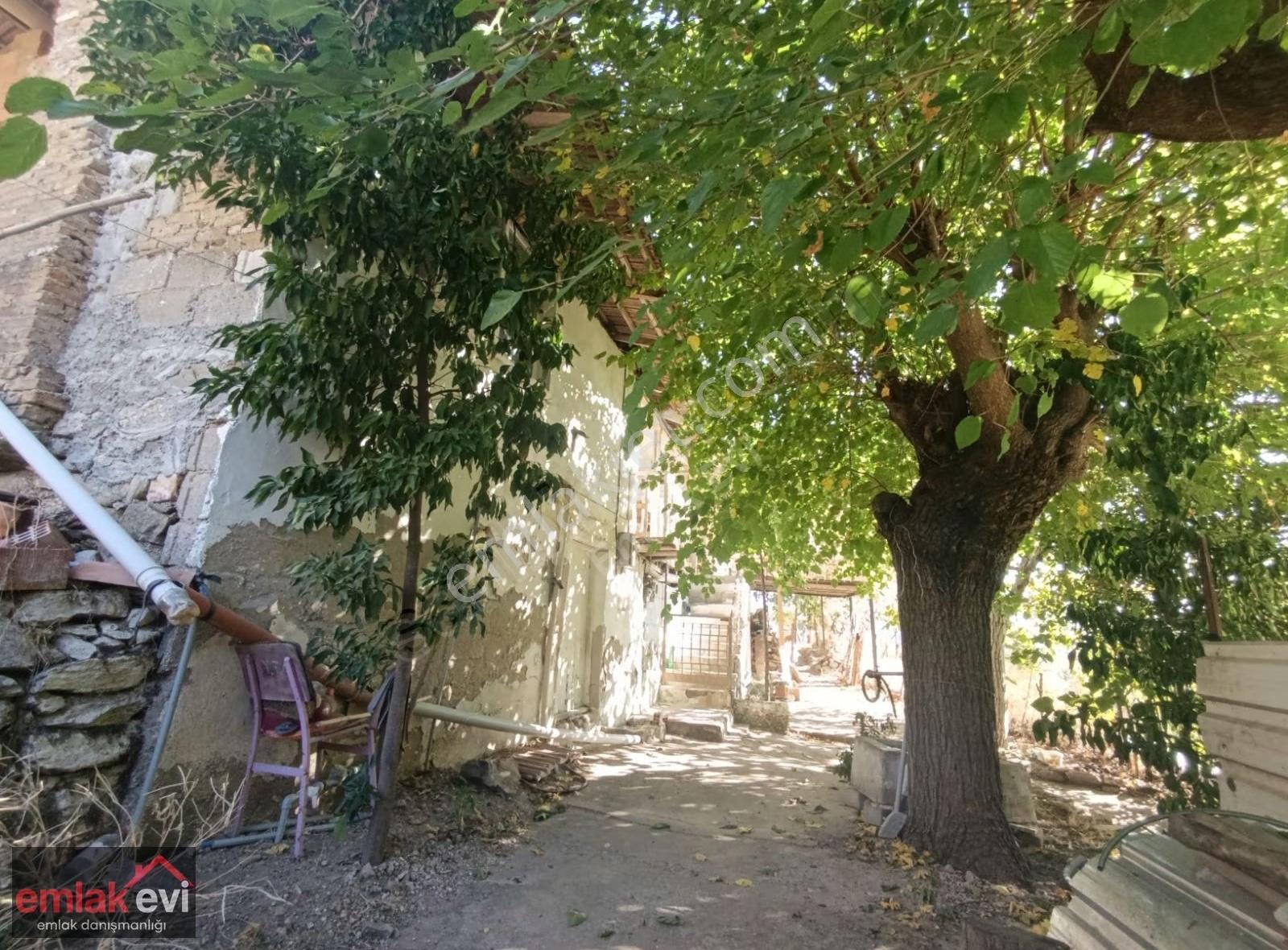 Emlak Evi'nden Çayyüzü Mah. Satılık Köy Evi Ve Arsası - Görsel 2