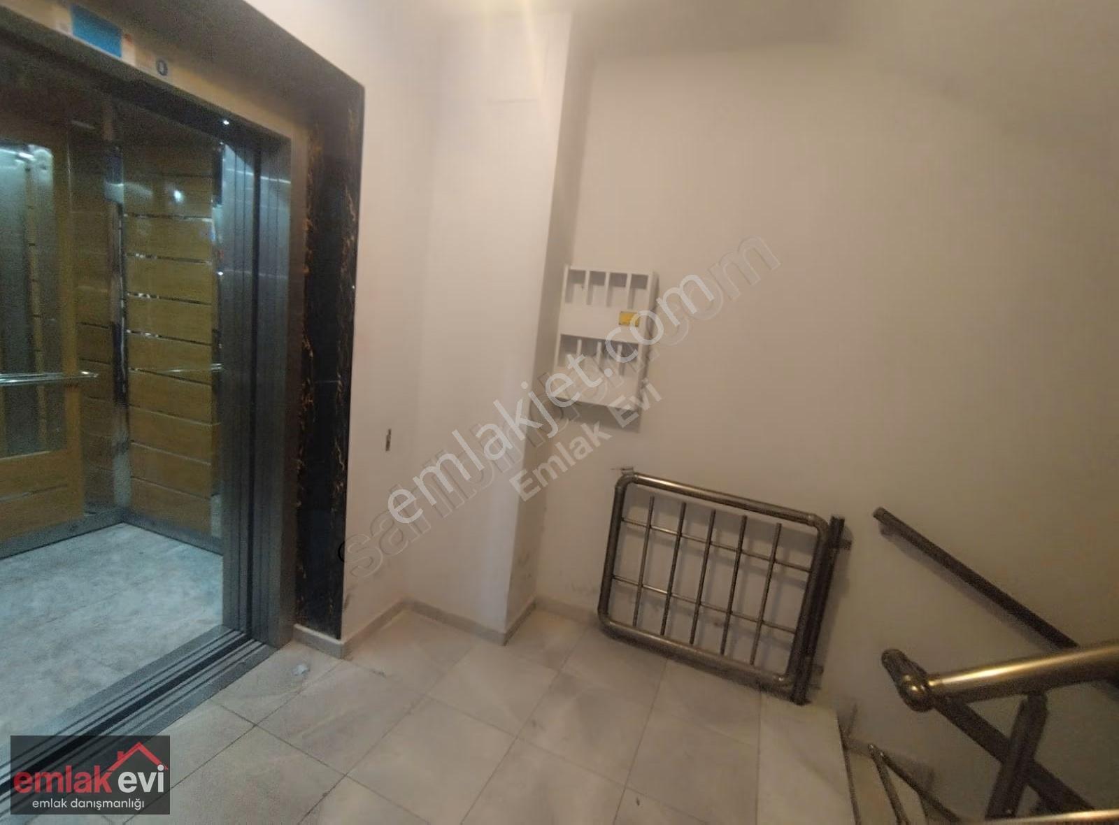 Emlak Evi'nden Zafer De Kiralık Kombili 1+1 Daire - Görsel 12