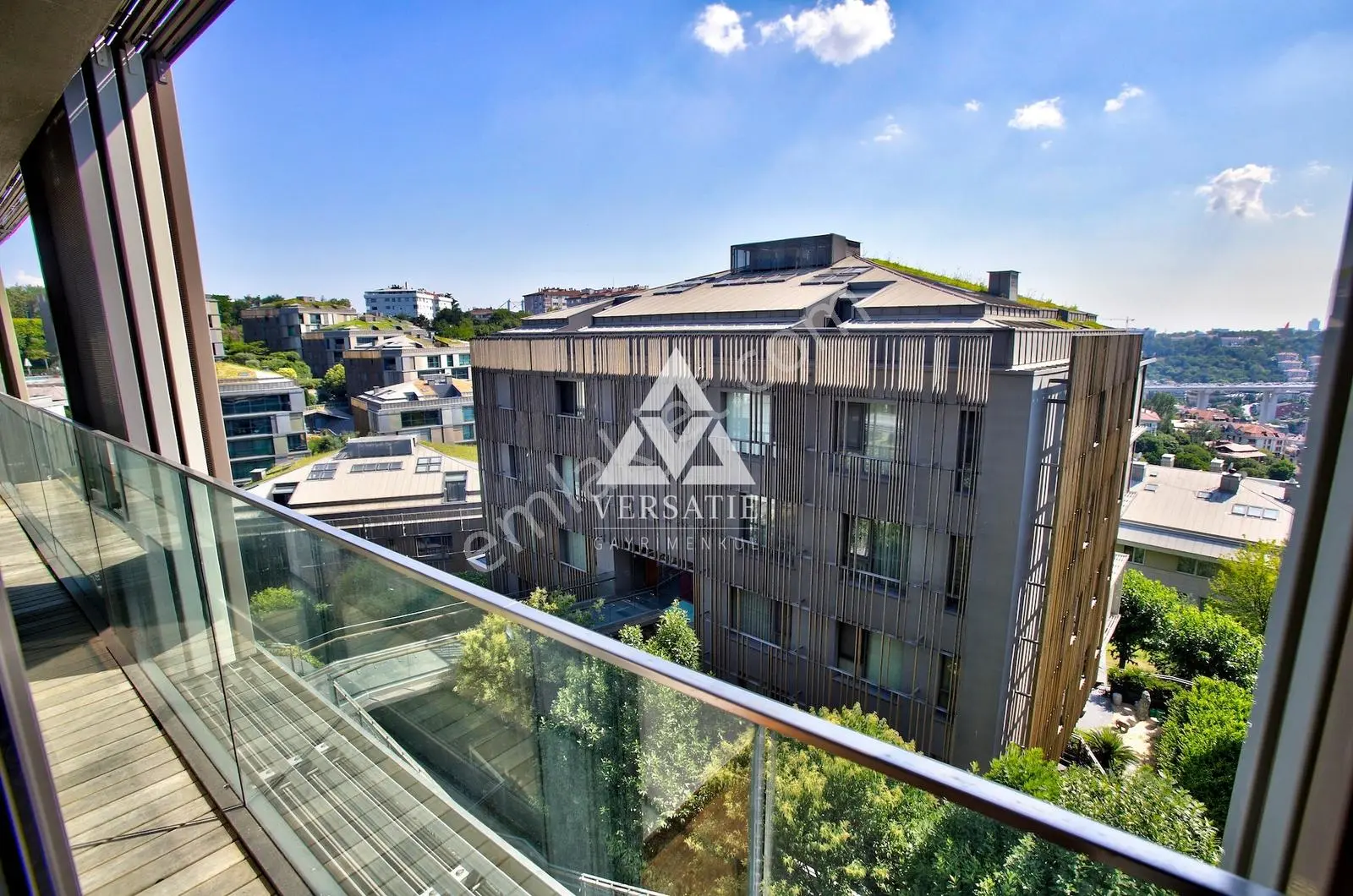 Ulus Savoy Sitesi 2+1 Satılık 120 M2 Daire