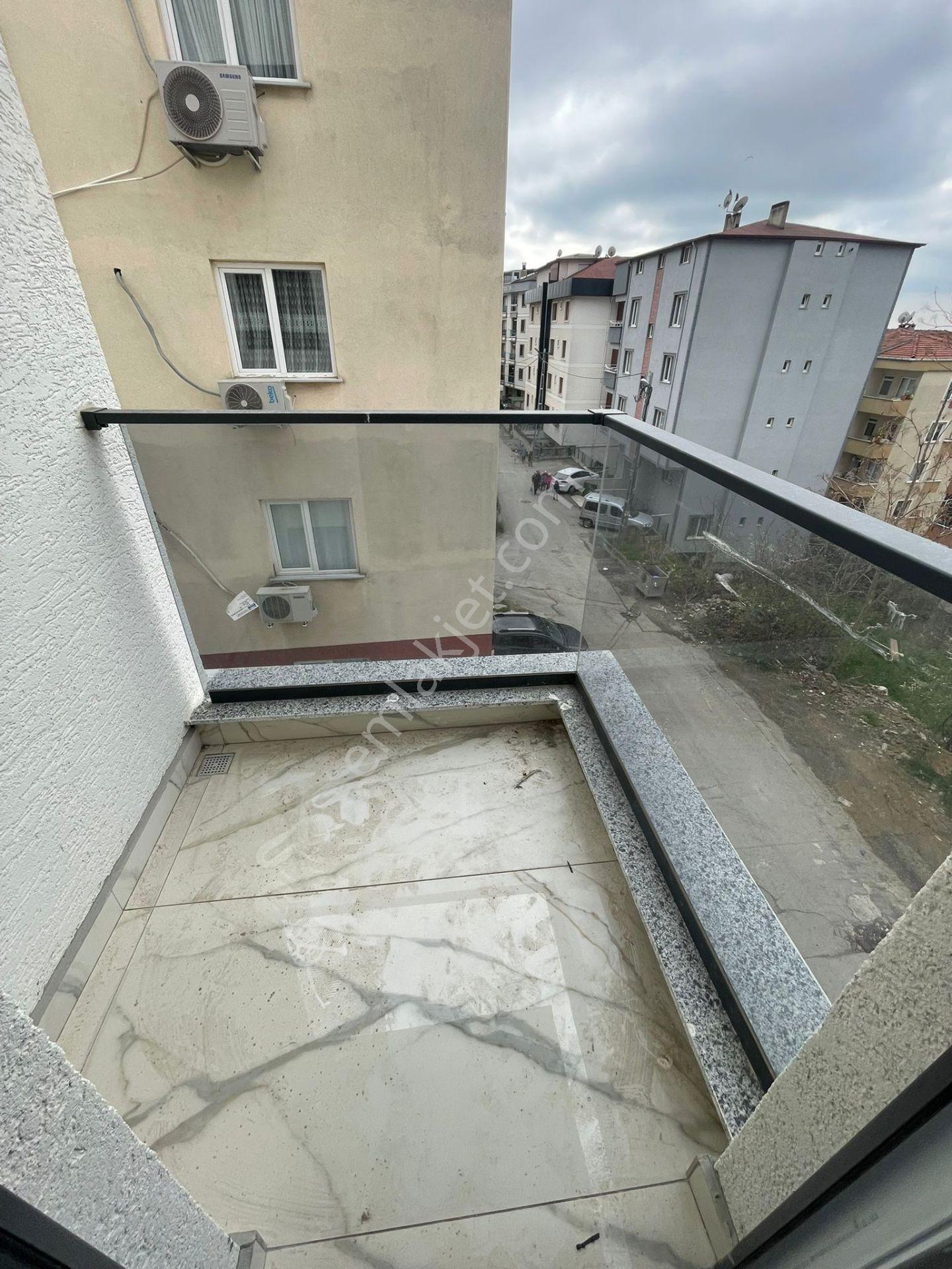 Mertcan Dan Adnan Kahveci Metroya Yürüme Arakat 2+1 Balkonlu Lüks Daire - Görsel 21