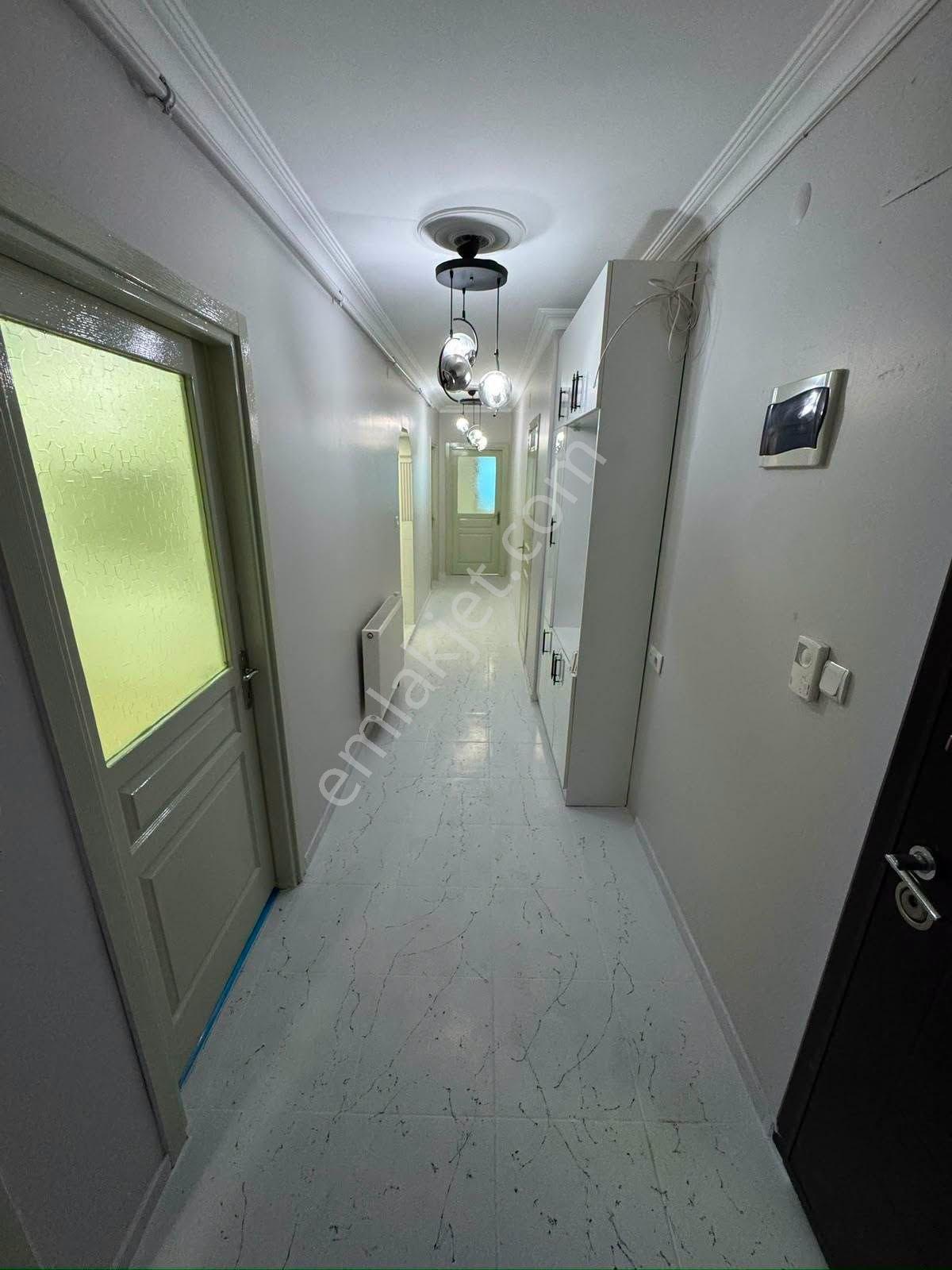 Turgutlu Satılık İstiklal Mah 125m2 + 45m2 3+1 Oda Havuzlu Bahçe Doğalgazlı Yüksek Girişli Daire - Görsel 14