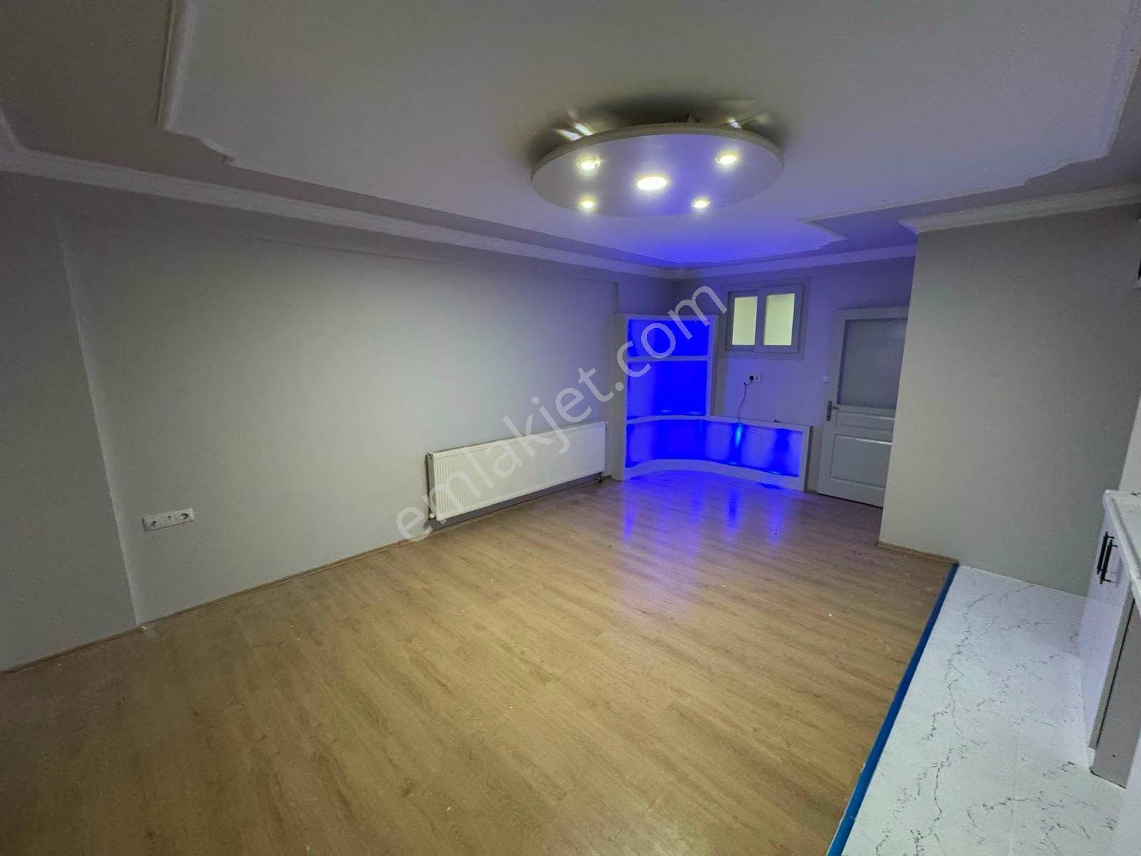 Turgutlu Satılık İstiklal Mah 125m2 + 45m2 3+1 Oda Havuzlu Bahçe Doğalgazlı Yüksek Girişli Daire - Görsel 20