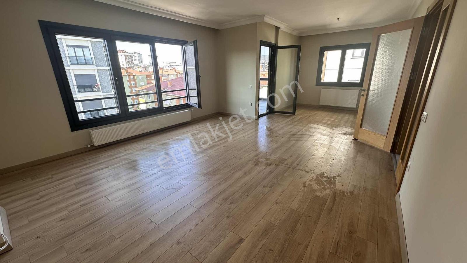 Home Gayrimenkul Güvencesiyle Kiralık 3+1 165 M2 Daire - Görsel 9