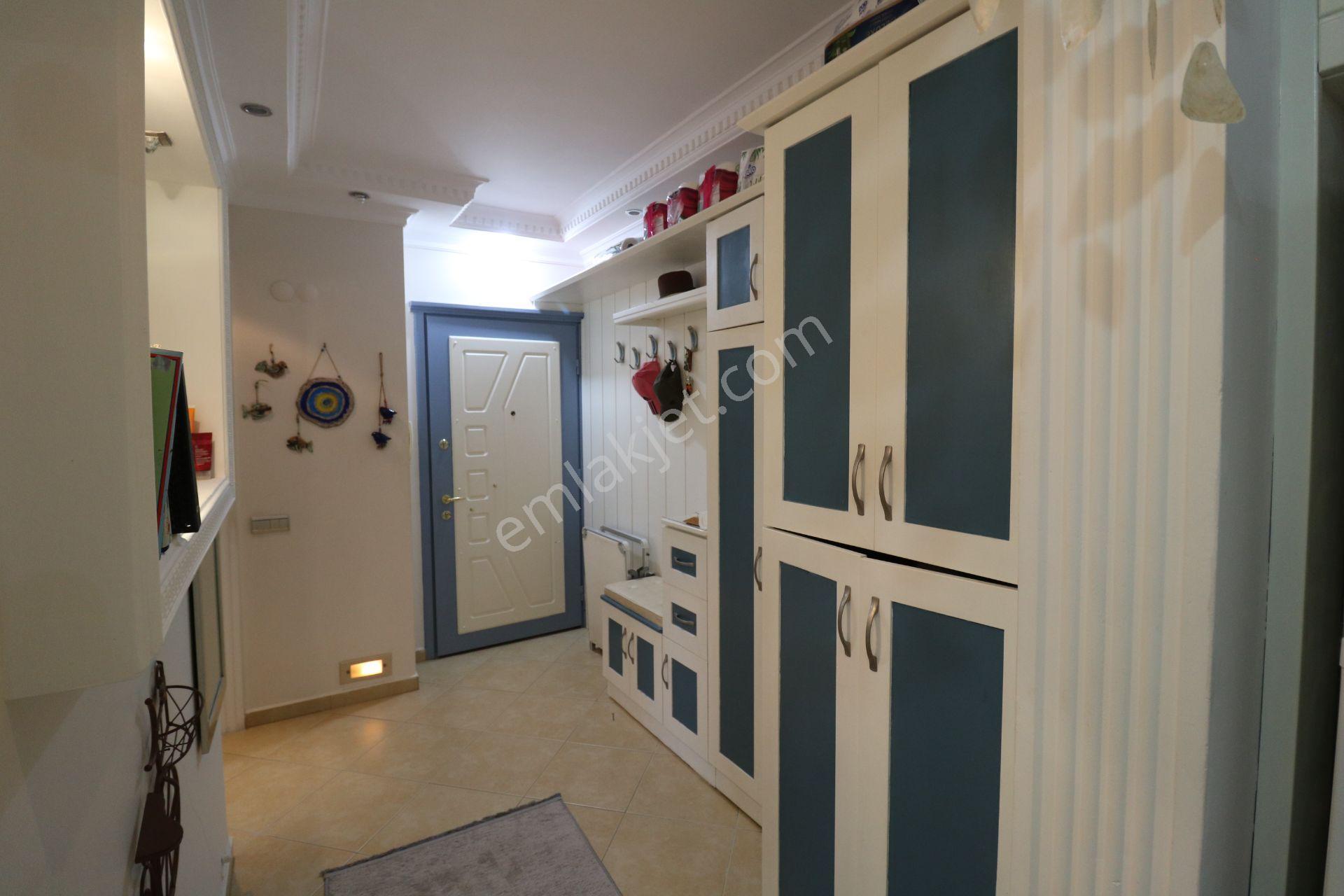 Kuşadası Tam Merkezde Kiralık Tam Eşyalı Havuzlu Daire - Görsel 14