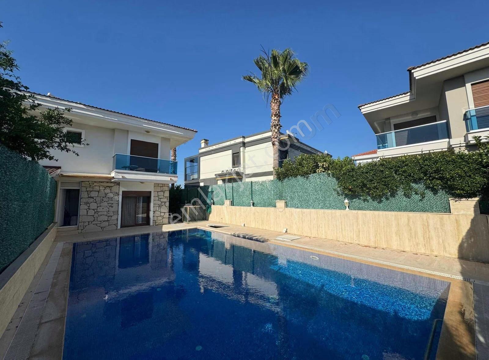 Yiğit Gayrimenkul'den Şifne'de Havuzlu Eşyalı Lüks Villa - Görsel 2