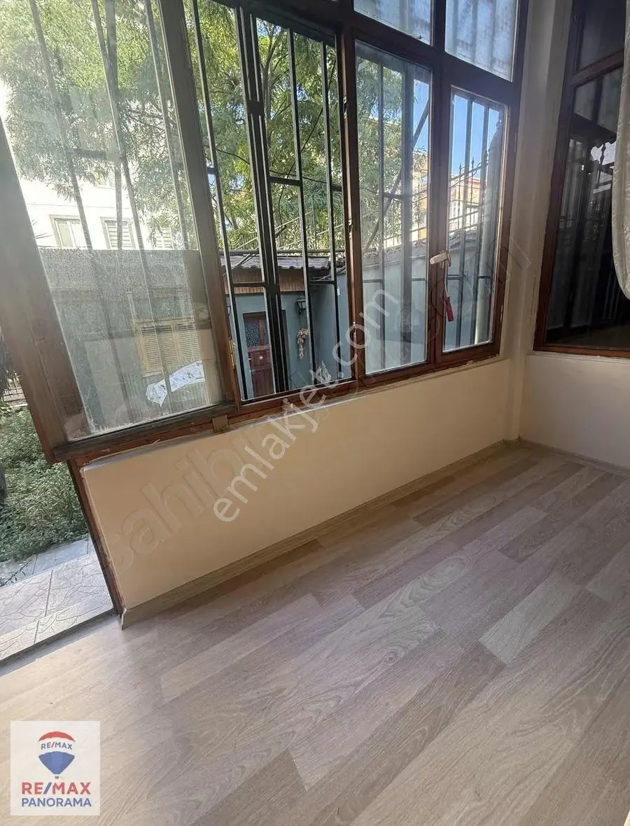 Ümraniye Metro Yanında Bahçe Kullanmlı Temiz 1+1 70 M2 Daire - Görsel 2
