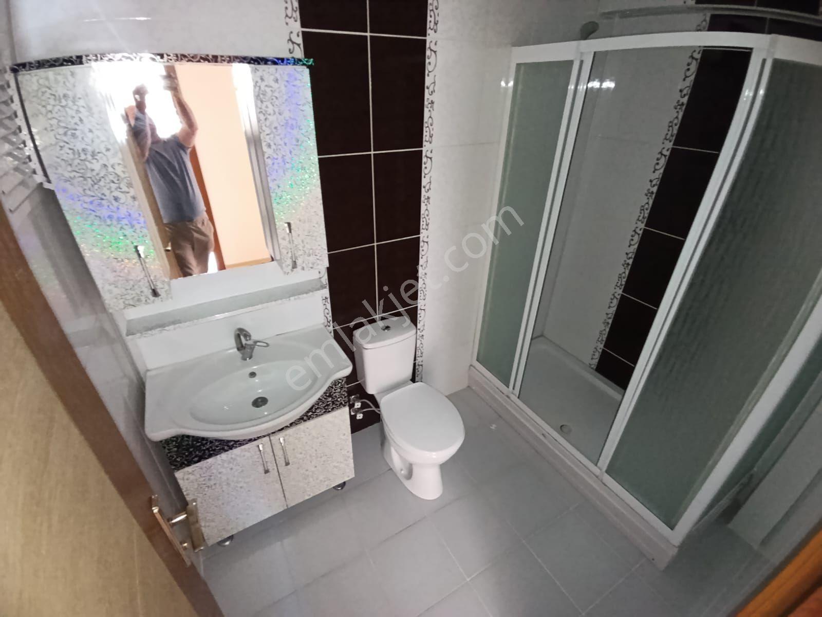 Vatan'dan Yeşiltepe'de Cadde Dibi Cepheleri Açık Lüks Yapılı Genç Bina Orta Kat Masrafsız Asansörl - Görsel 31