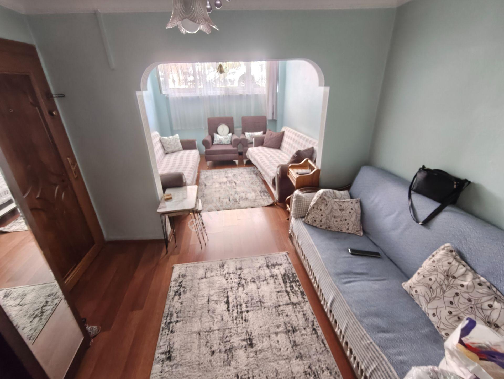 Muratpaşa Mahallesinde Satılık 1+1 75 M2 Bahçe Katı Daire