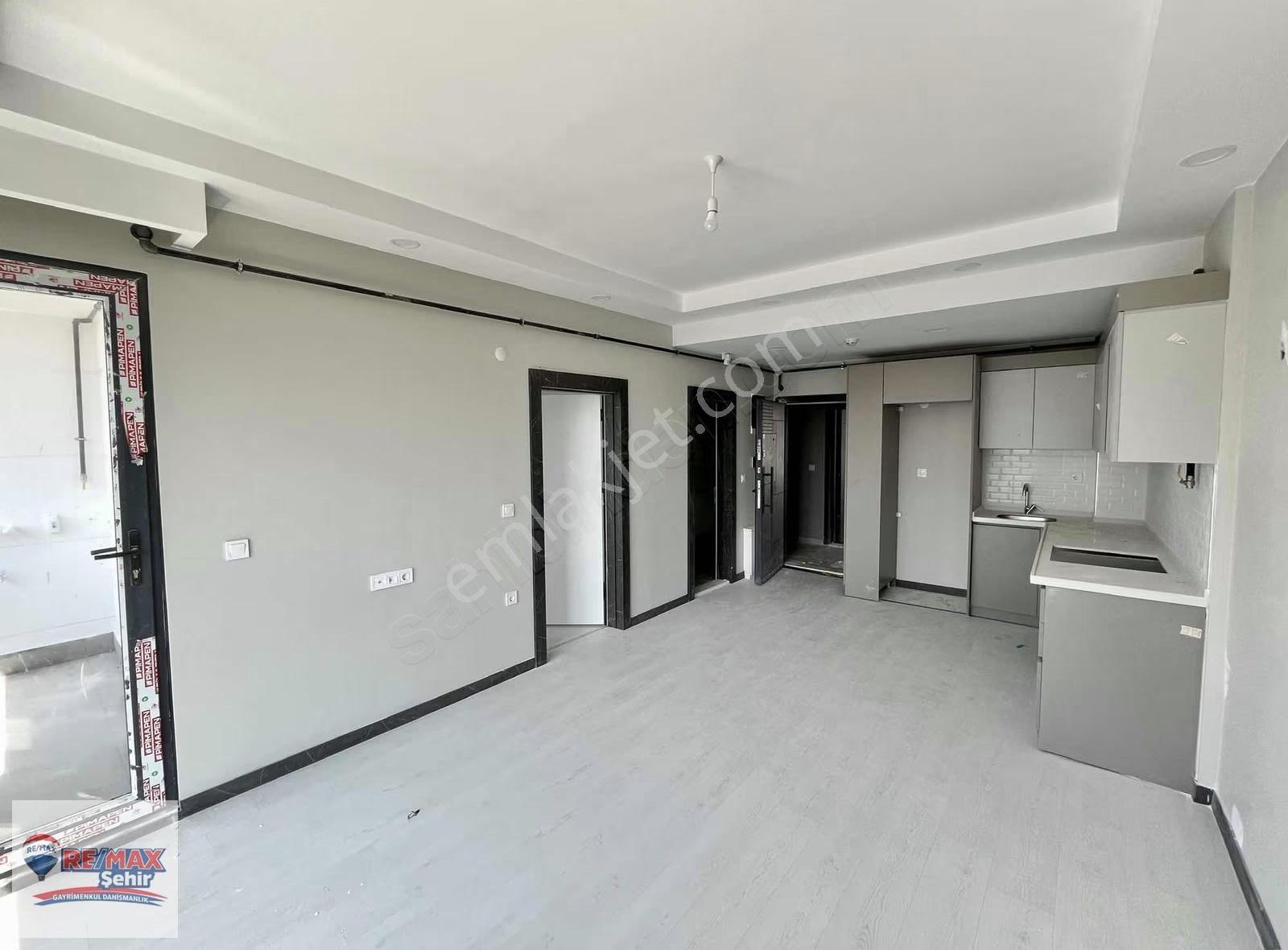 Remax Şehir Yalova Akyol Lounge Sitesinde Satılık 1+1 - Görsel 10