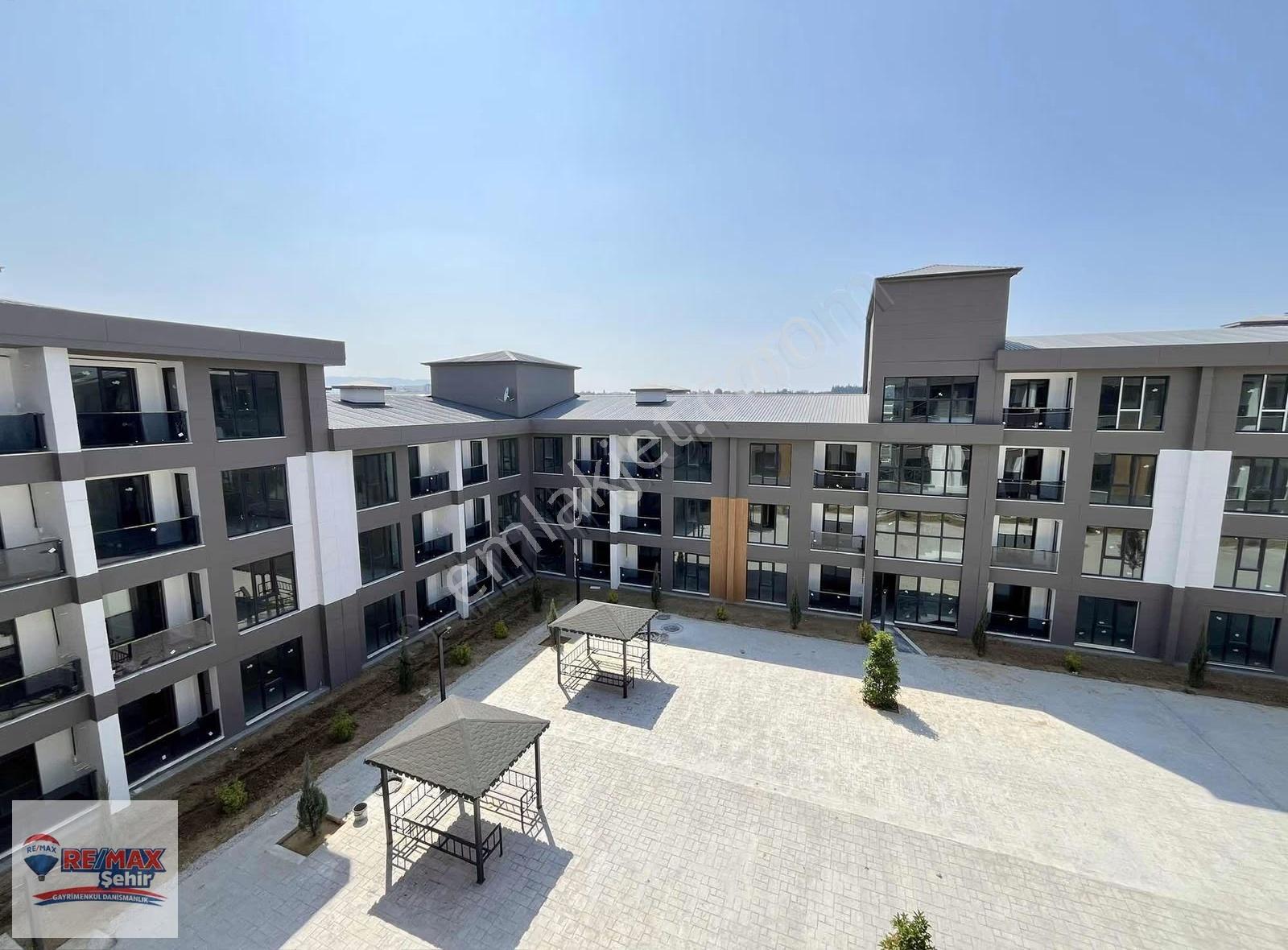 Remax Şehir Yalova Akyol Lounge Sitesinde Satılık 1+1 - Görsel 15