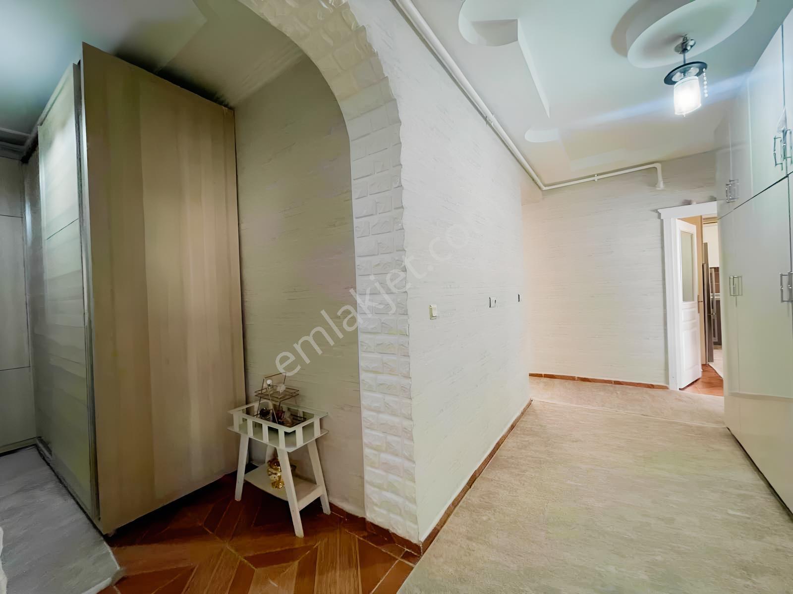 Bağcılar Göletli Civarı Muhteşem Daire - Görsel 15